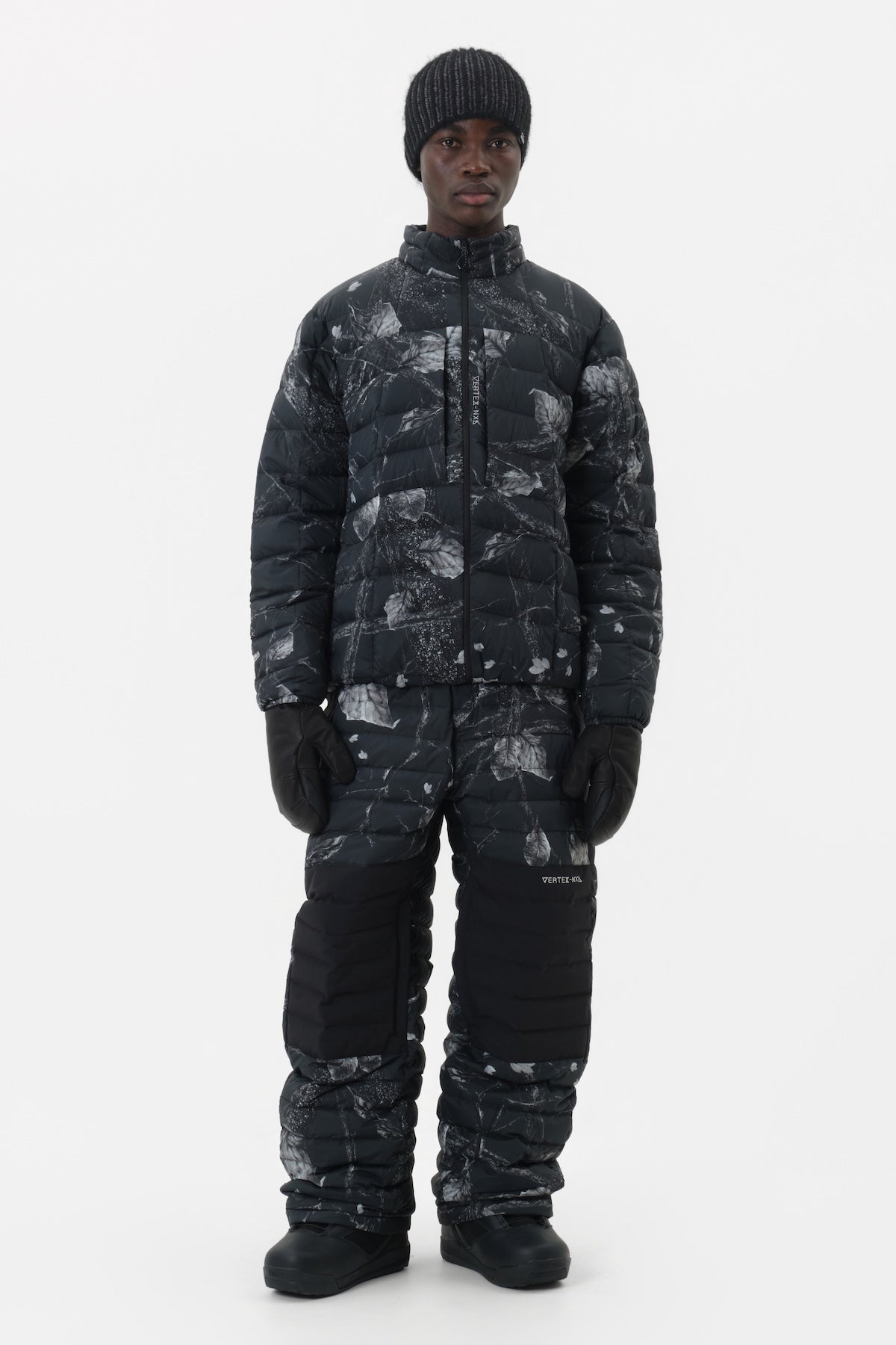 25 VTX COZY DOWN JACKET NIGHT TREE (Ship-out date : 25.11.05 KST)