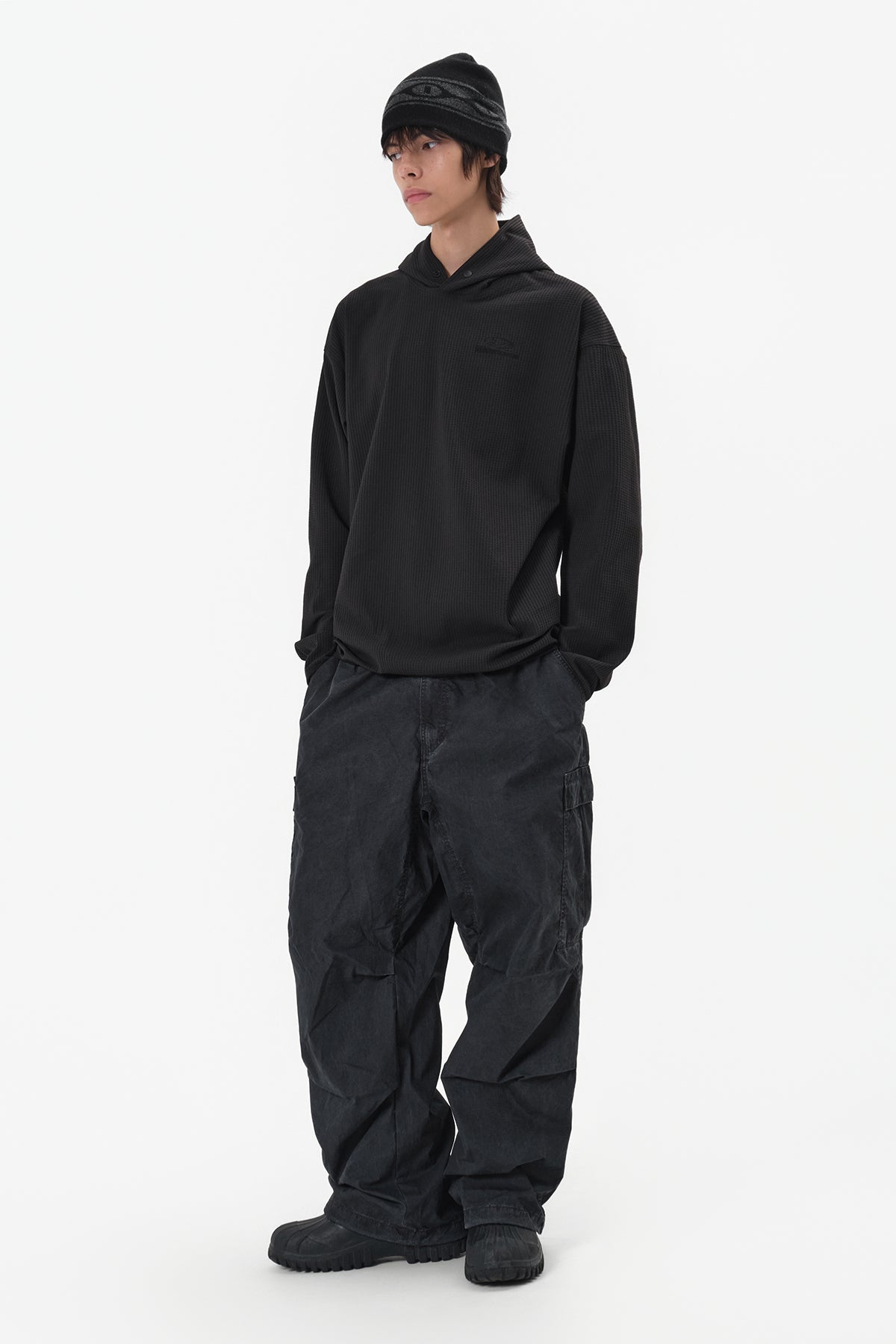 LIGHT WEIGHT WAFFLE HOODIE BLACK
