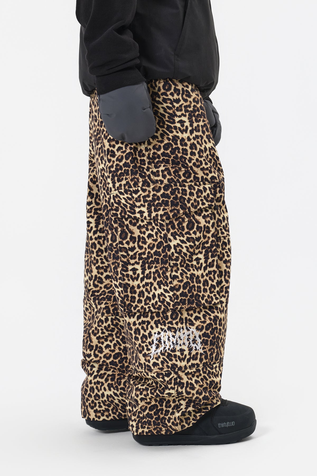VOLT CARGO BIG PANTS (WIDE FIT LV.1) LEO BROWN
