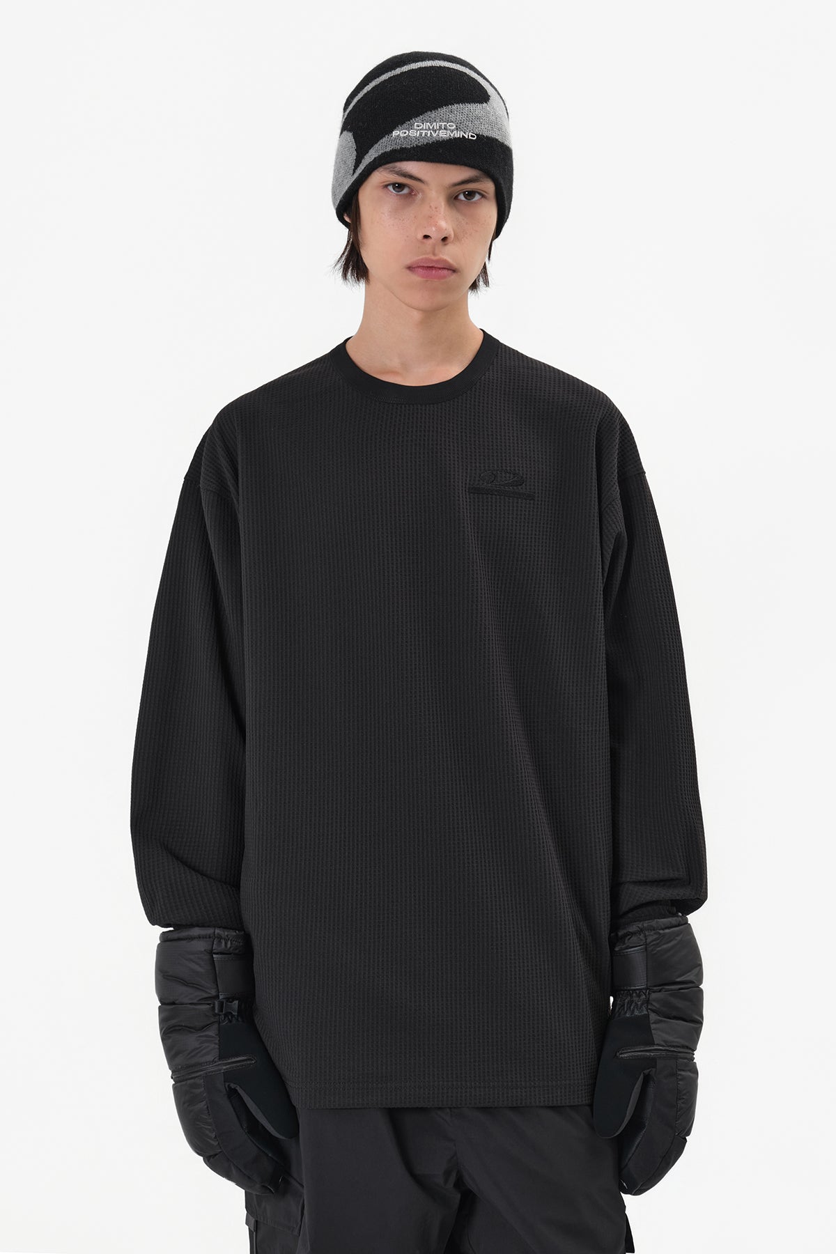 LIGHT WEIGHT WAFFLE LSV TEE BLACK