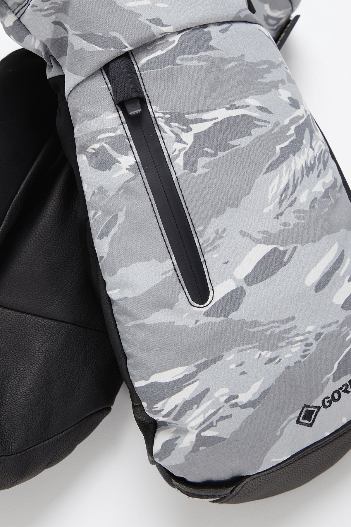 GORE-TEX ZIP VENT MITTEN TIGER GREY CAMO (Ship-out date : 25.11.12 KST)