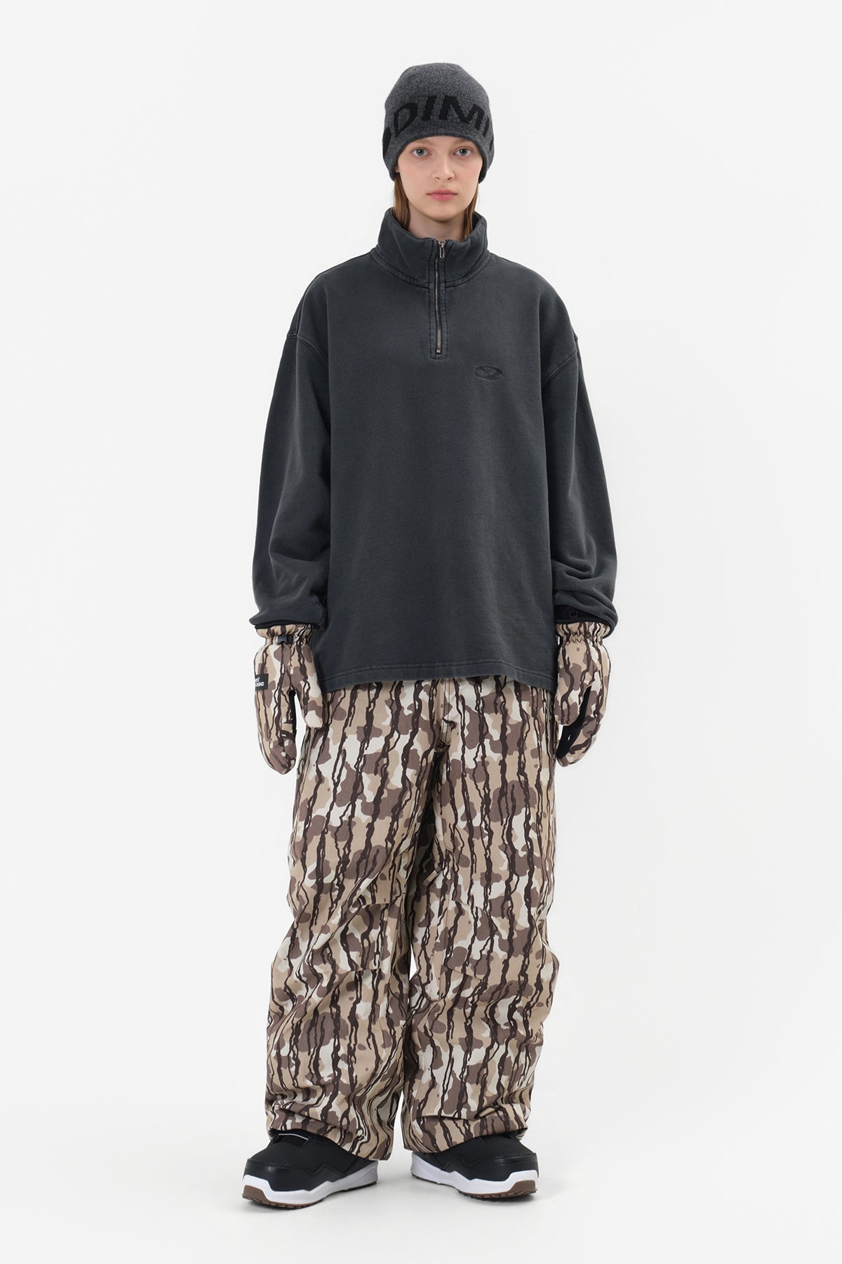 WASHED HALF ZIP SWEATSHIRT CONCRETE
