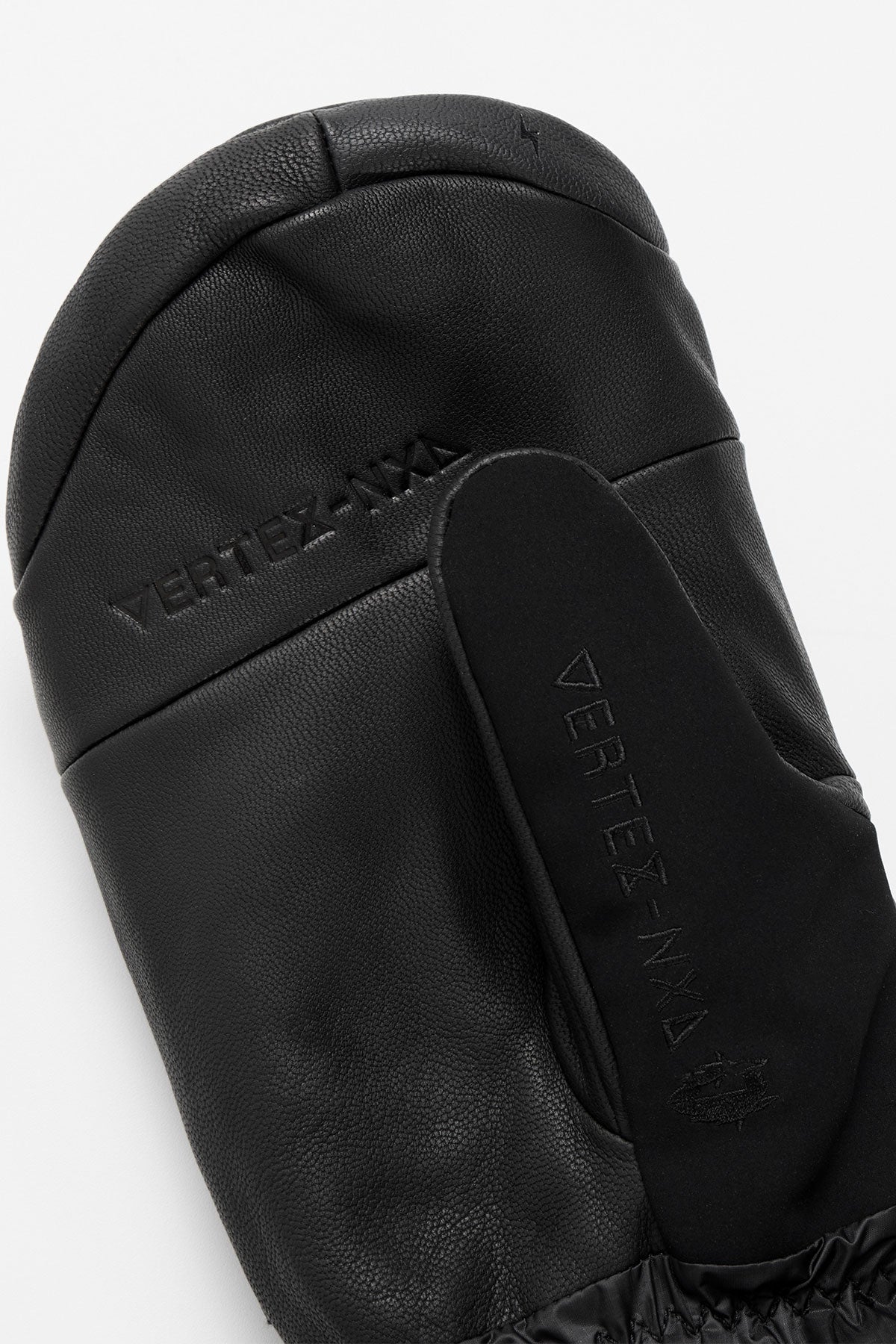25 GORE-TEX DOWN MITTEN BLACK (Ship-out date : 25.11.12 KST)