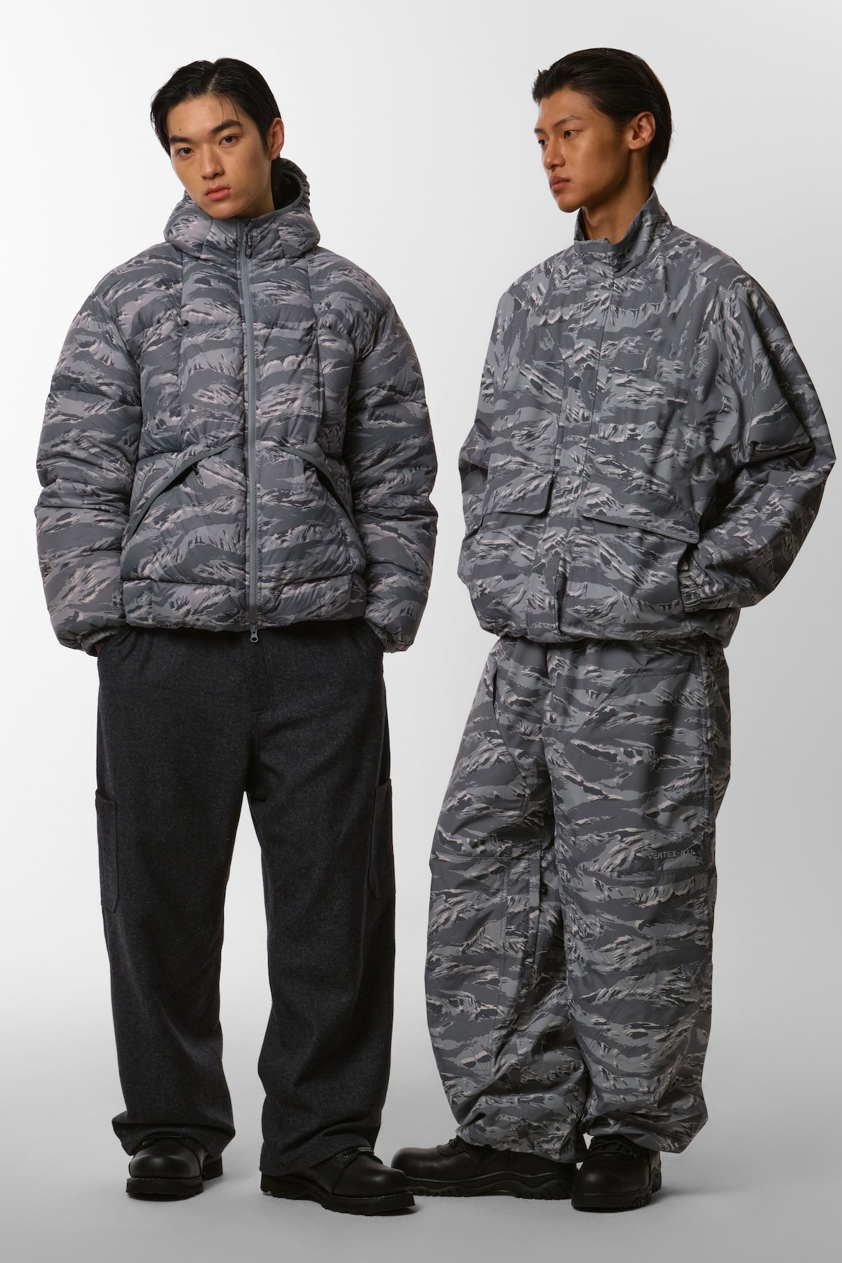 25 VTX EASY PLUS HD GOOSE DOWN JACKET TIGER GREY CAMO (Ship-out date : 25.10.22 KST)