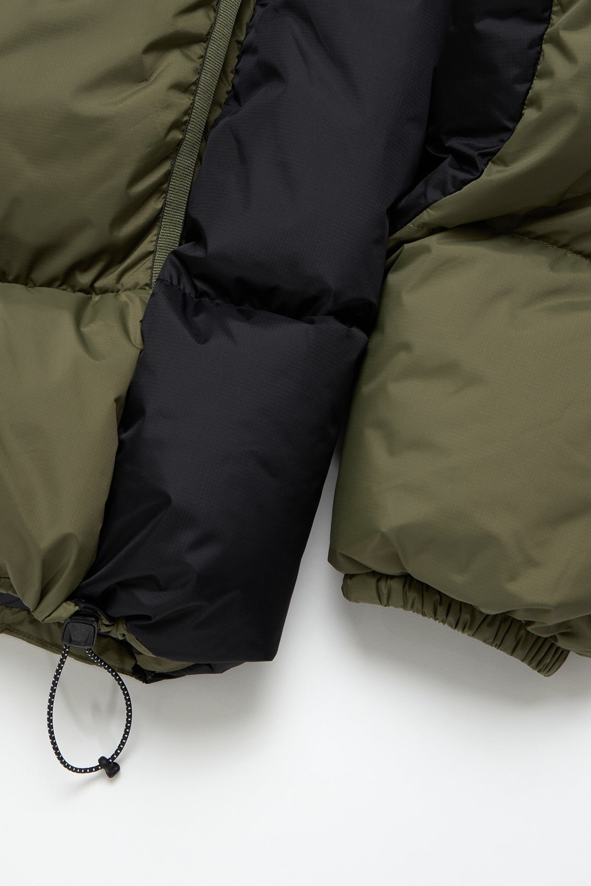 25 VTX AIRFLY DOWN JACKET OLIVE (Ship-out date : 25.10.22 KST)