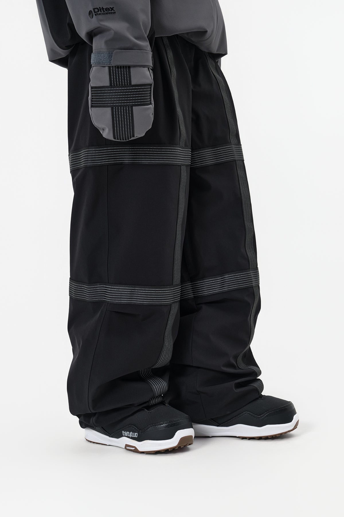 REFLECTIVE LINE BANDED PANTS (WIDE FIT LV.2) BLACK