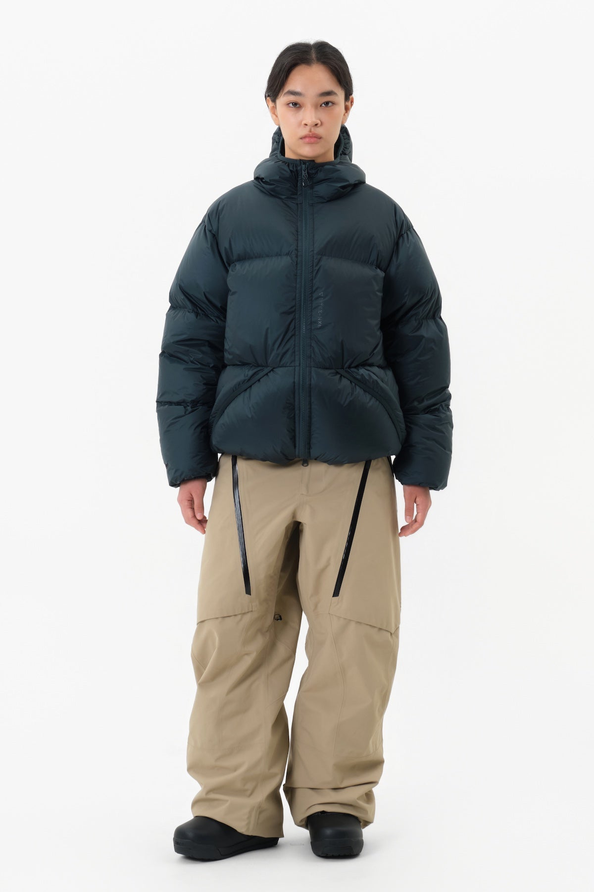 25 GORE-TEX 2L PANTS (RELAXED FIT) TAUPE