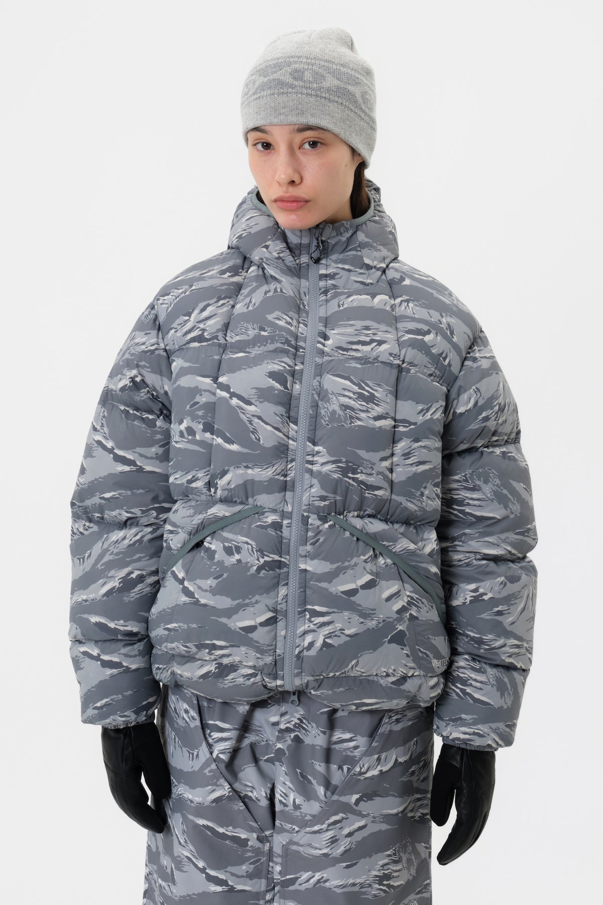 25 VTX EASY PLUS HD GOOSE DOWN JACKET TIGER GREY CAMO (Ship-out date : 25.10.22 KST)