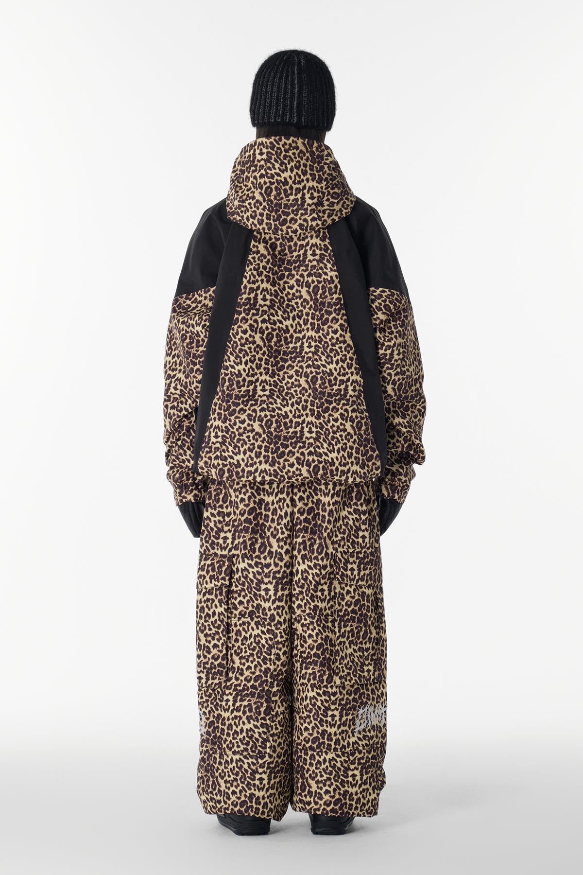 VOLT CARGO BIG PANTS (WIDE FIT LV.1) LEO BROWN
