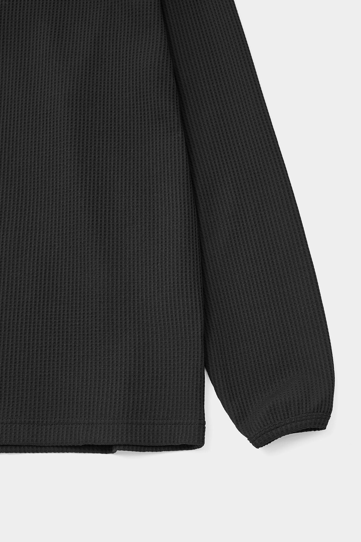 LW WAFFLE LSV TEE BLACK (Delivery date : 26.09.28)