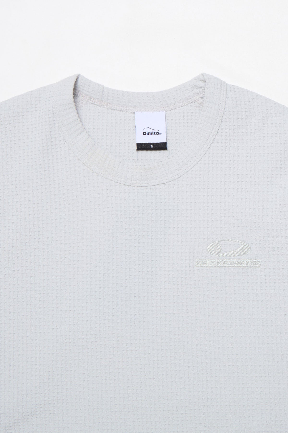 LIGHT WEIGHT WAFFLE LSV TEE MIST GREY