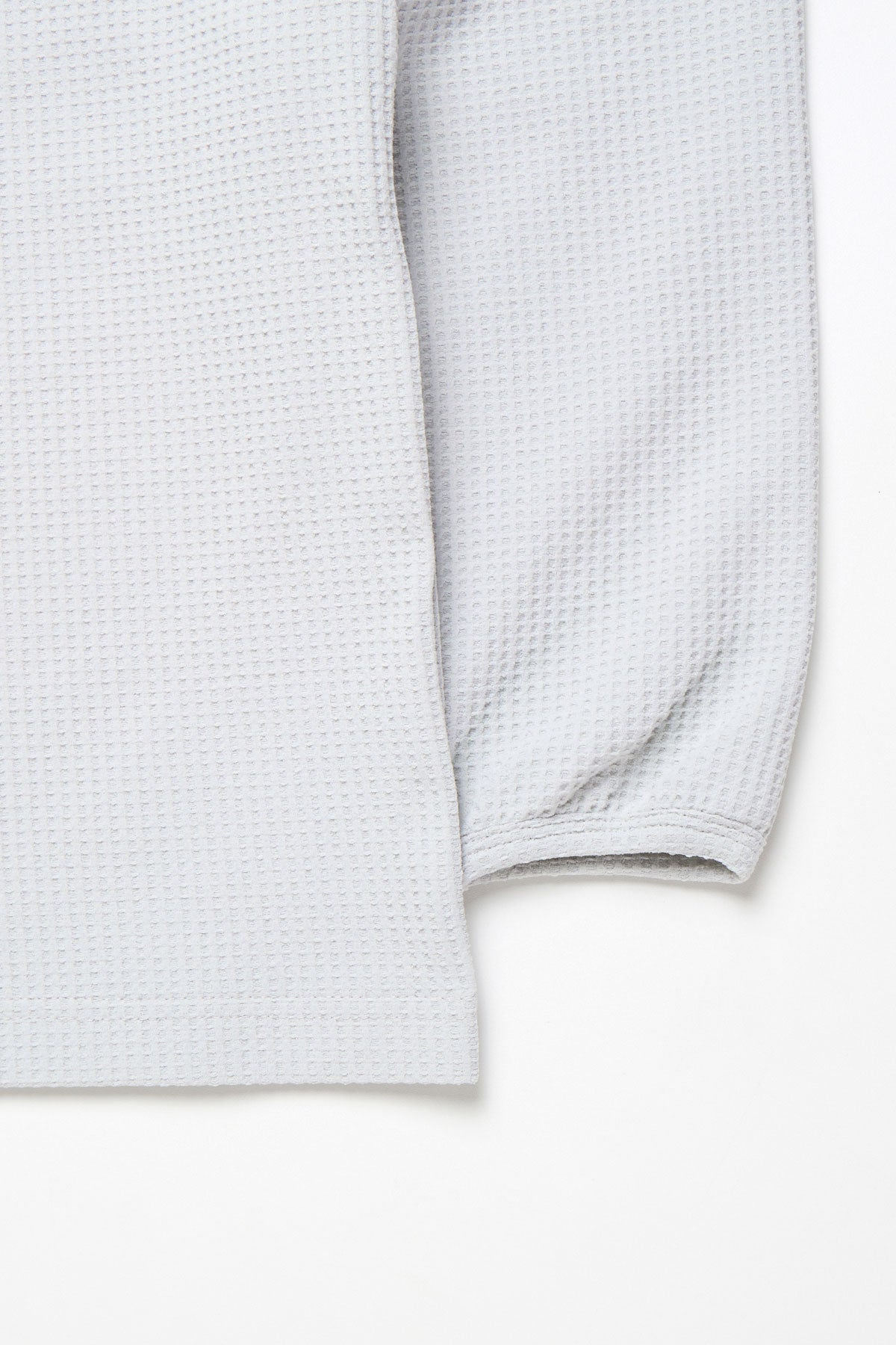 LIGHT WEIGHT WAFFLE LSV TEE MIST GREY