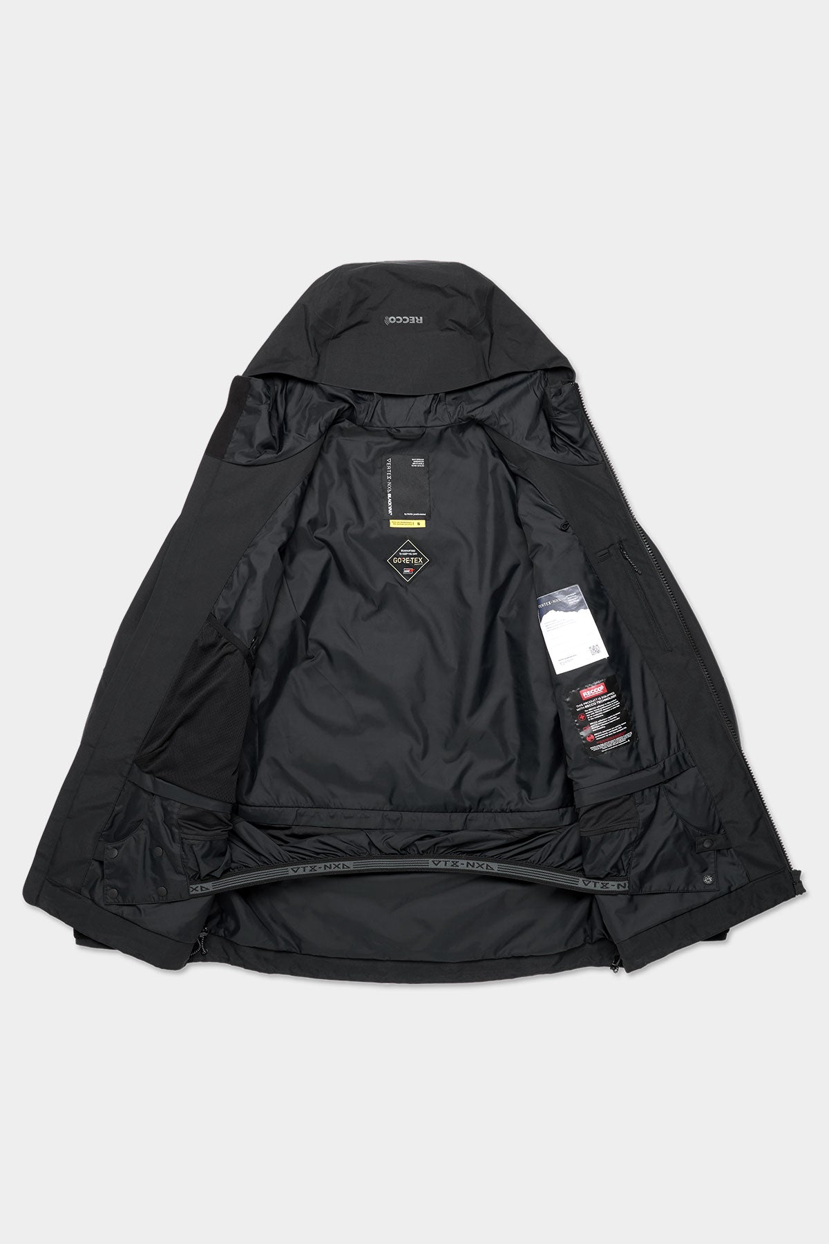 25 GORE-TEX 2L JACKET BLACK