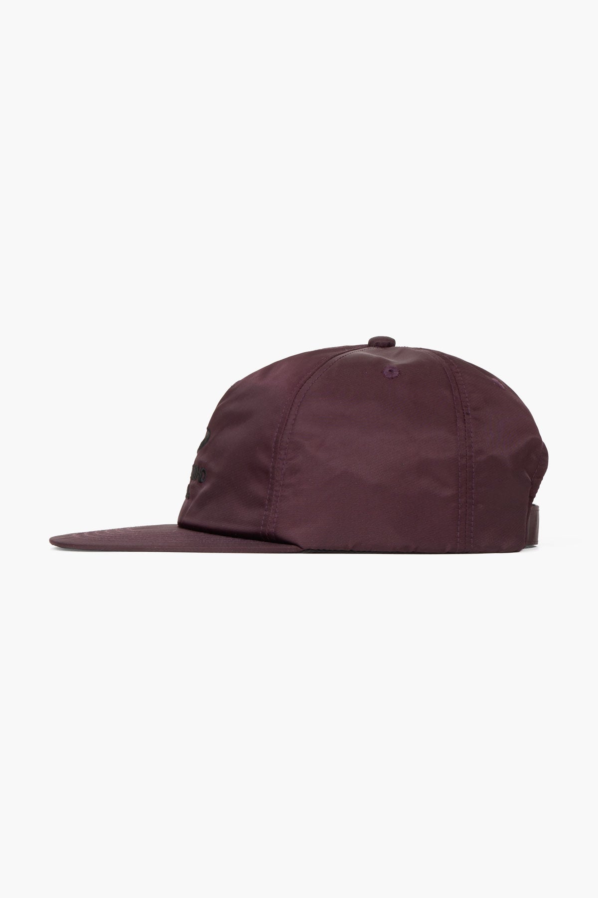 VERT ONE-SIZE CIRCLE LOGO SATIN TRUCKER CAP WINE