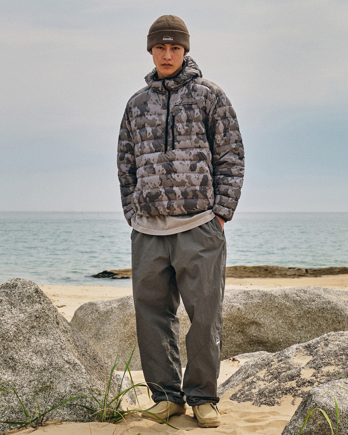 VERT PULLOVER LIGHT DOWN JACKET DOT CAMO GREY