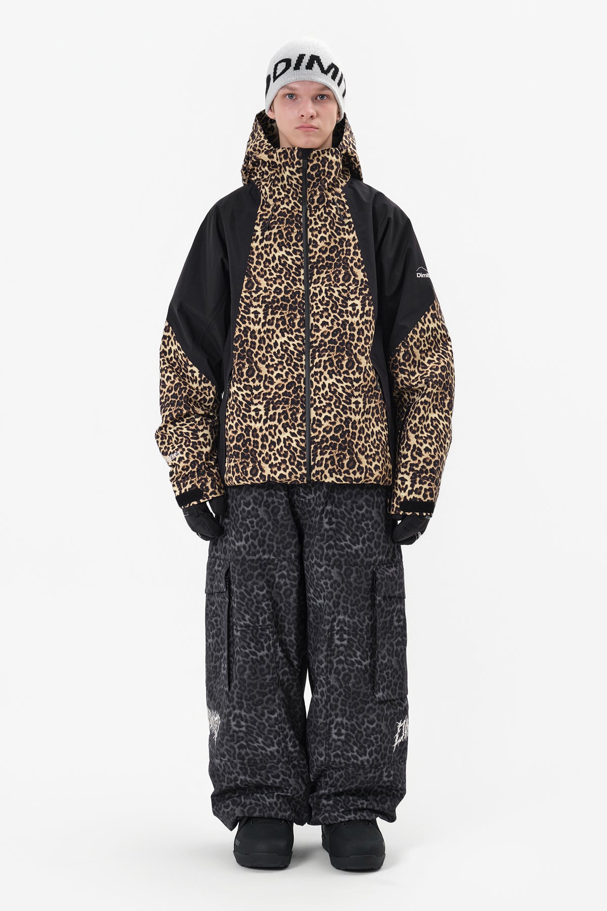 VOLT CARGO BIG PANTS (WIDE FIT LV.1) LEO BLACK