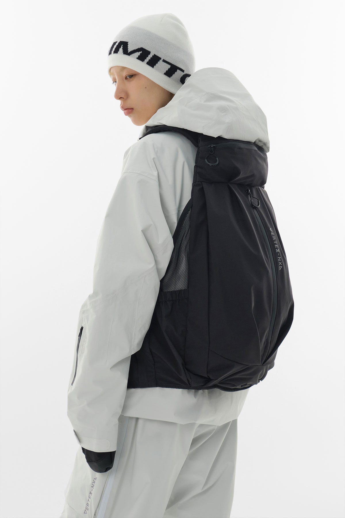 25 FLIGHT SOFT SHELL BACKPACK BLACK