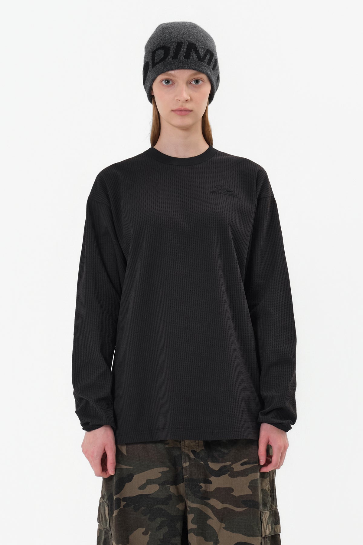 LIGHT WEIGHT WAFFLE LSV TEE BLACK