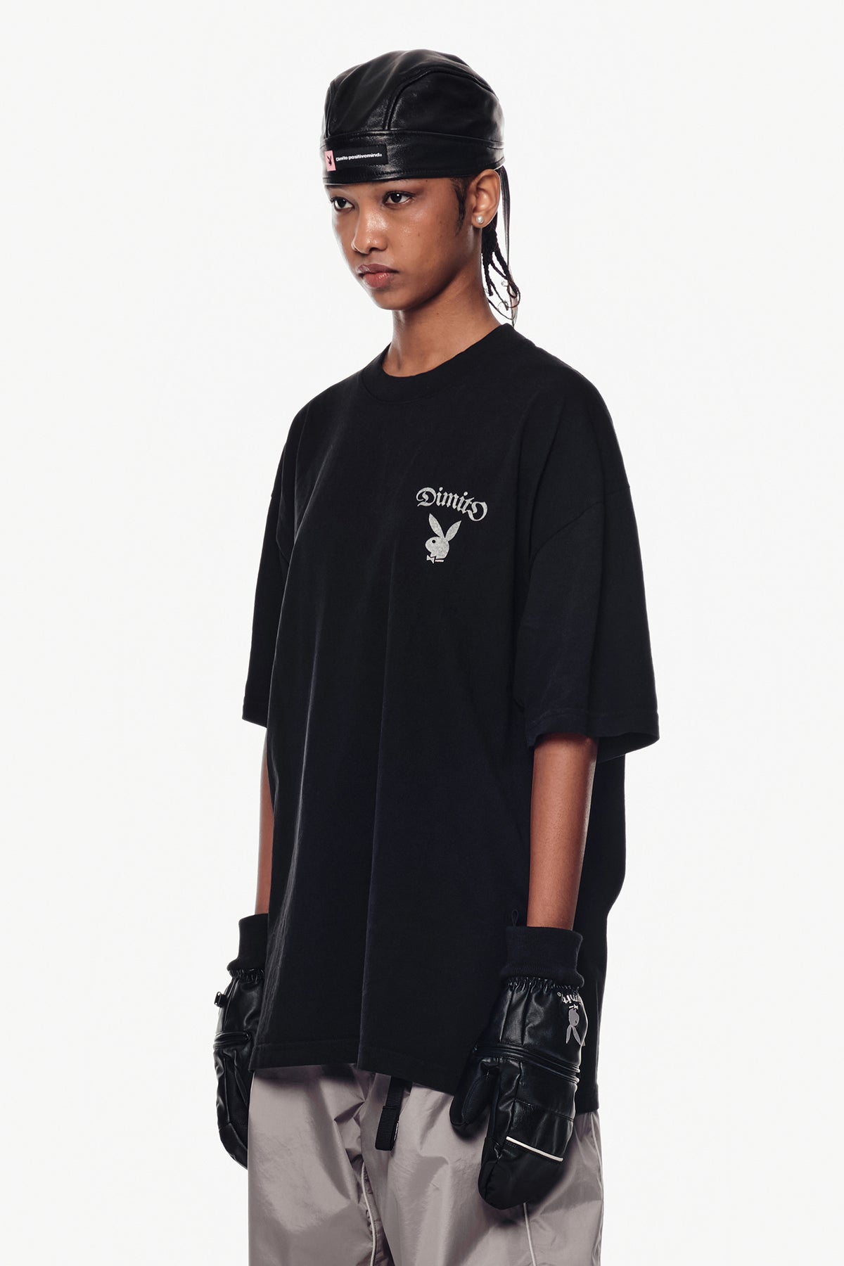 [PLAYBOY x DIMITO] BUNNY GRAPHIC SSV GD 6.5OZ TEE BLACK