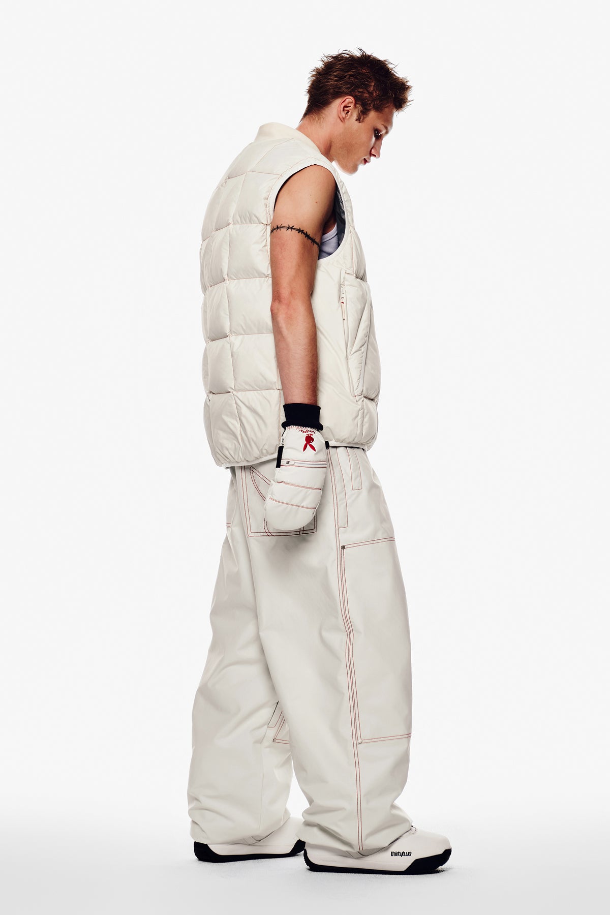 [PLAYBOY x DIMITO] STITCHED DOWN VEST OFF WHITE