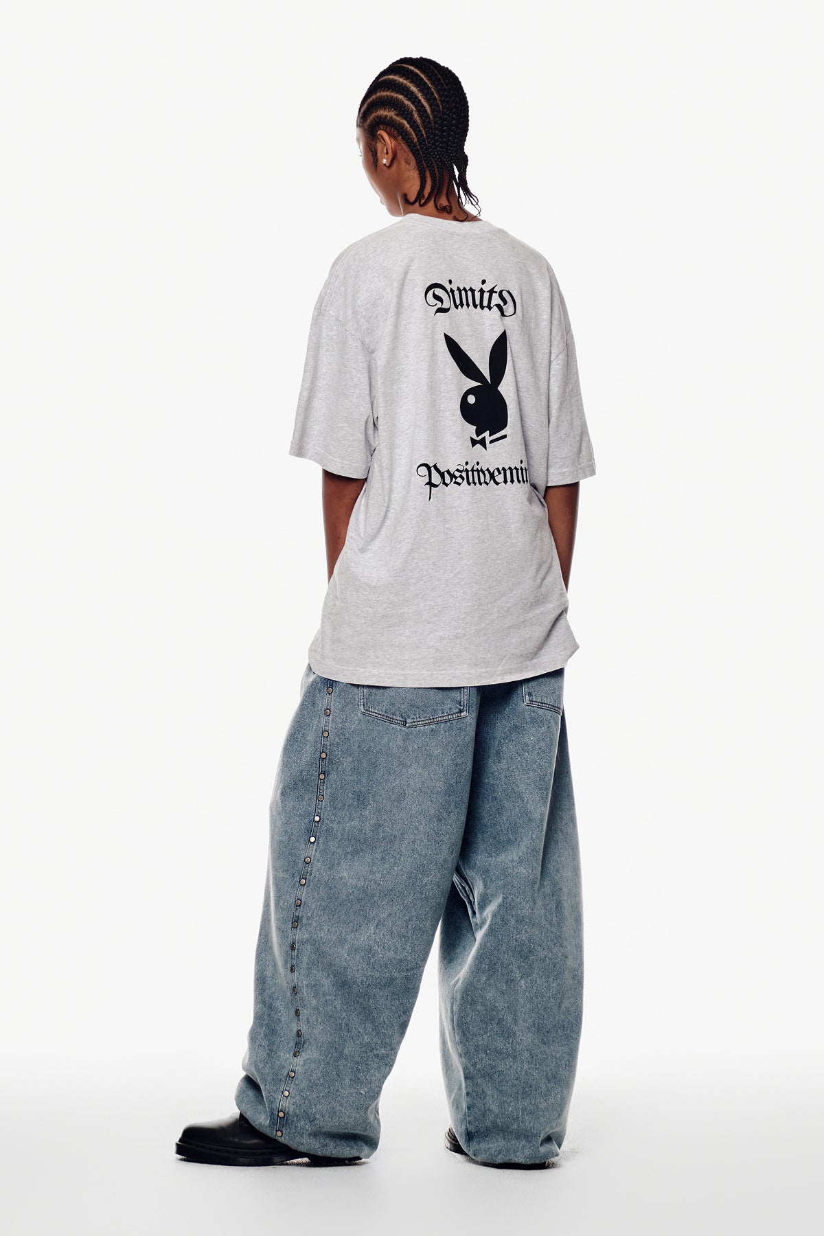 [PLAYBOY x DIMITO] STUD LINE OG DENIM PANTS (WIDE FIT LV.2) WASHED LIGHT BLUE