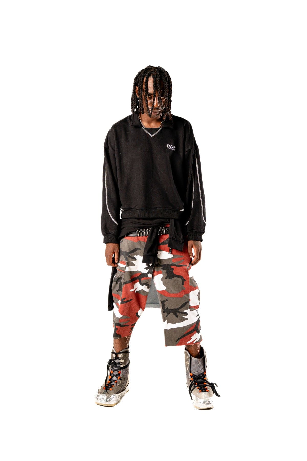 [PROMO] [CLOSNEA] ESSENTIAL SWEATER BLACK