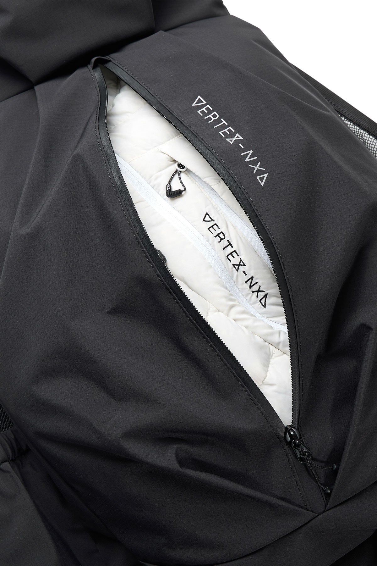 25 FLIGHT SOFT SHELL BACKPACK BLACK