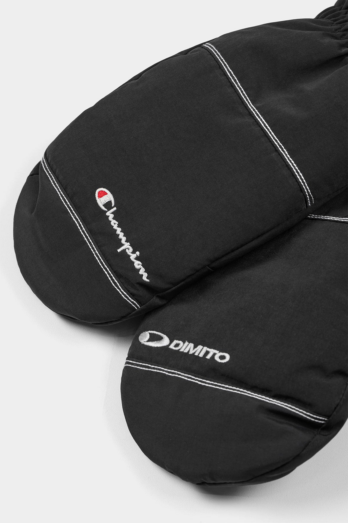 [CHAMPION x DIMITO] STITCHED LINE MITTEN BLACK (Available date : 26.10.12)