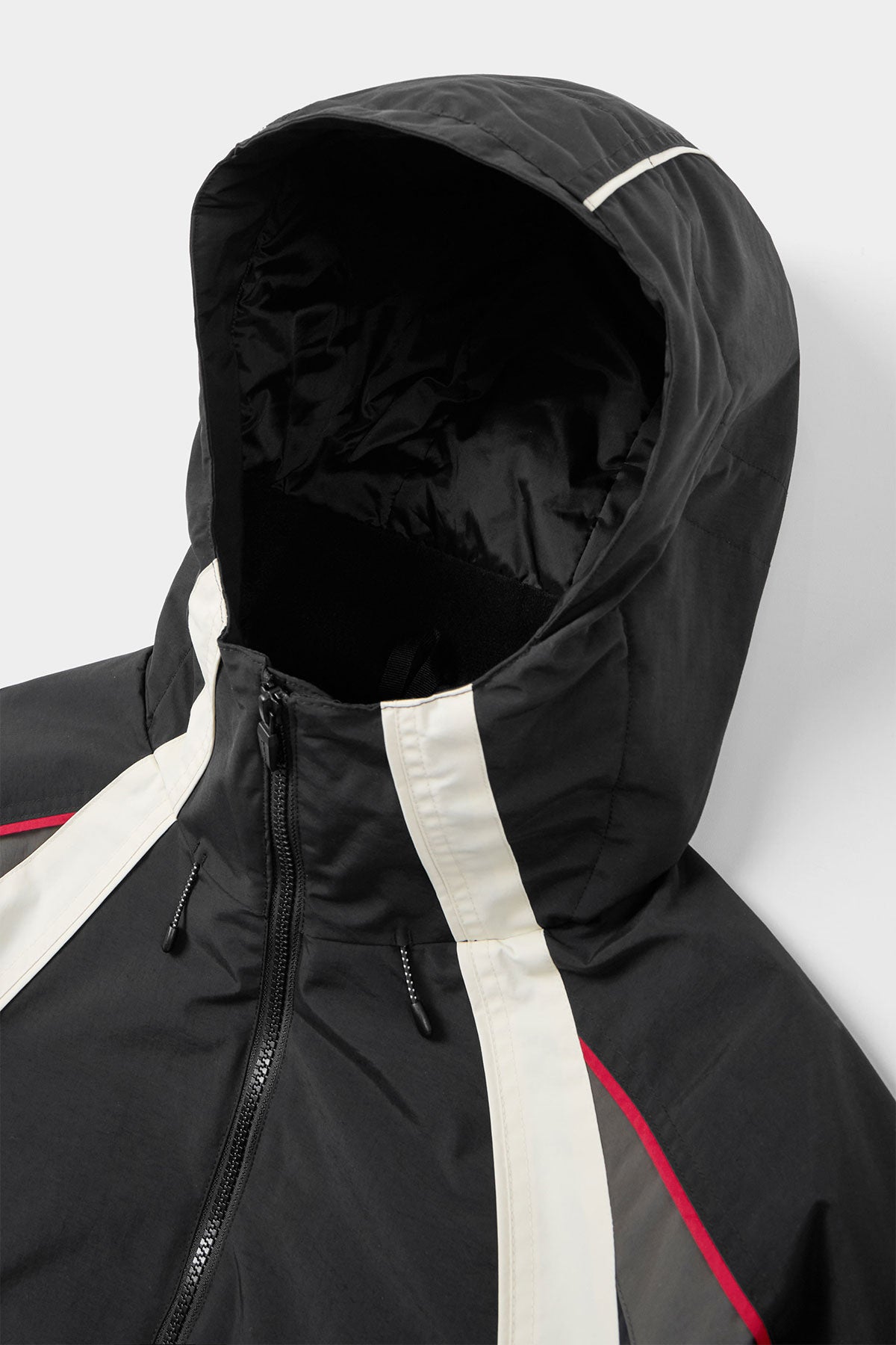 26 ATOM JACKET BLACK (Delivery start : 26.09.09)