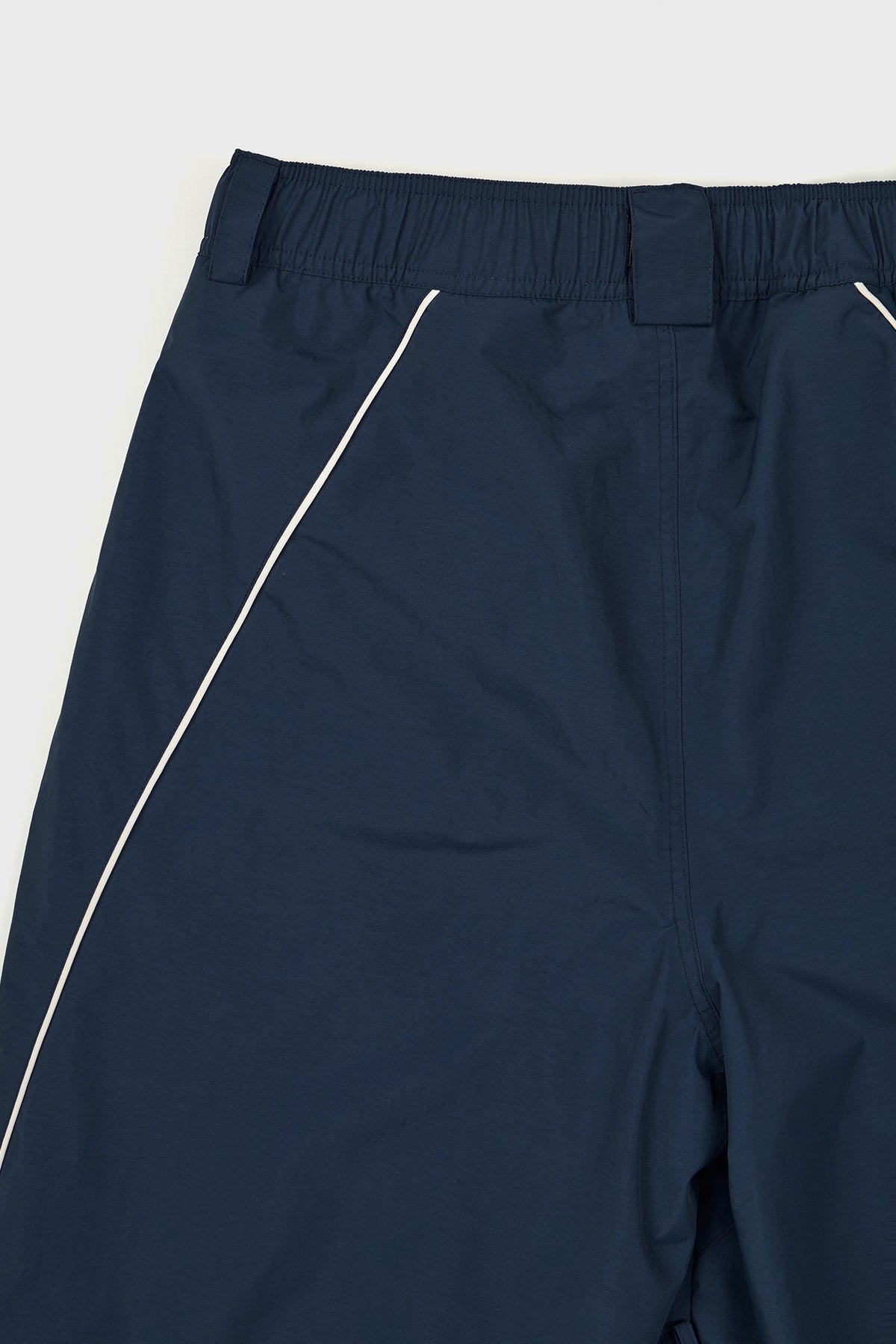 [CHAMPION x DIMITO] SCRIPT TRACK BANDED PANTS (WIDE FIT LV.2) YALE BLUE (Available date : 26.10.12)