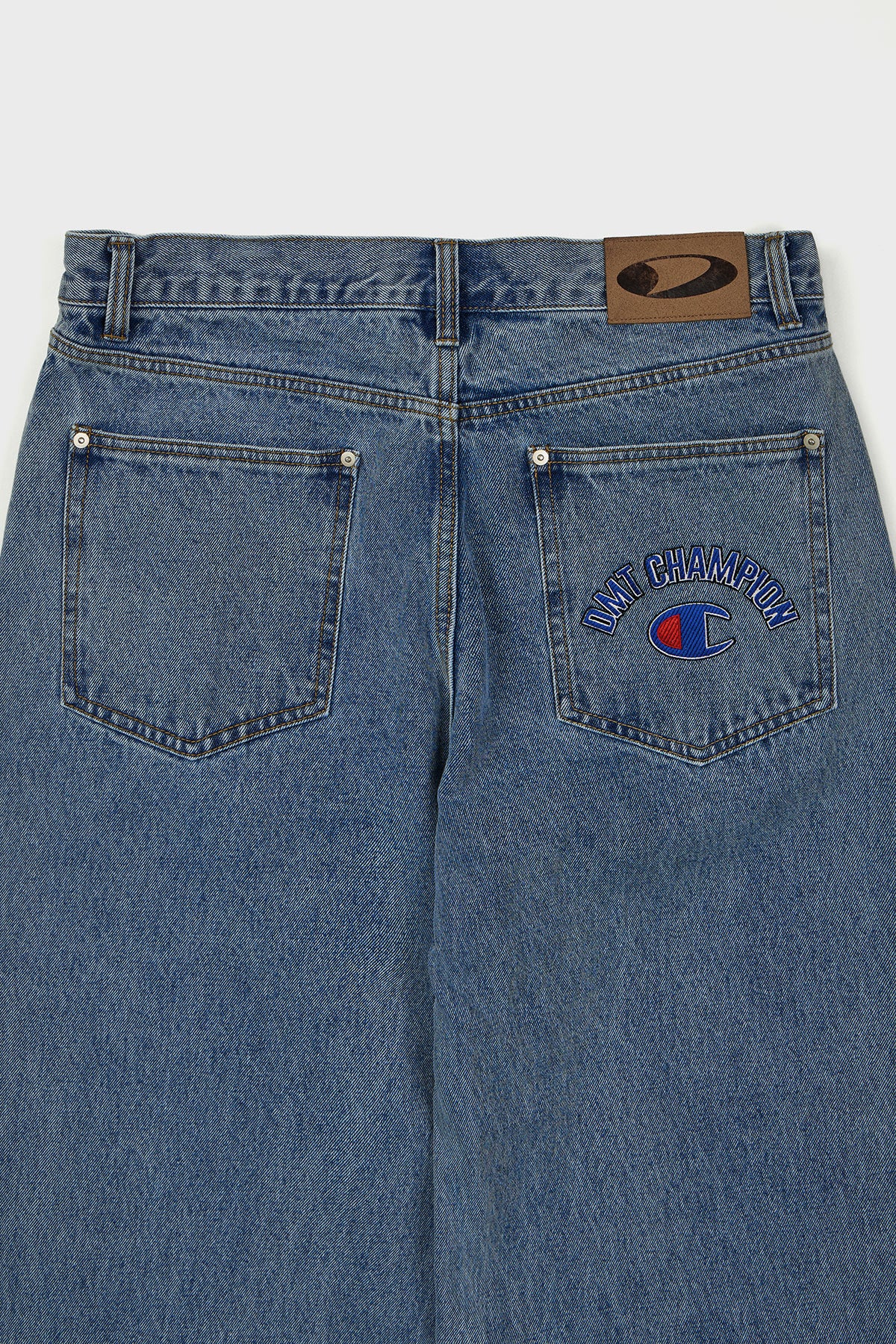 [CHAMPION x DIMITO] OG DENIM PANTS (LOOSE FIT) MID BLUE (Available date : 26.10.12)