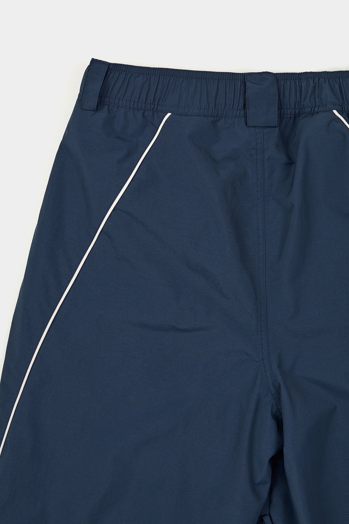 [CHAMPION x DIMITO] SCRIPT TRACK BANDED PANTS (WIDE FIT LV.2) SEAL BROWN (Available date : 26.10.12)