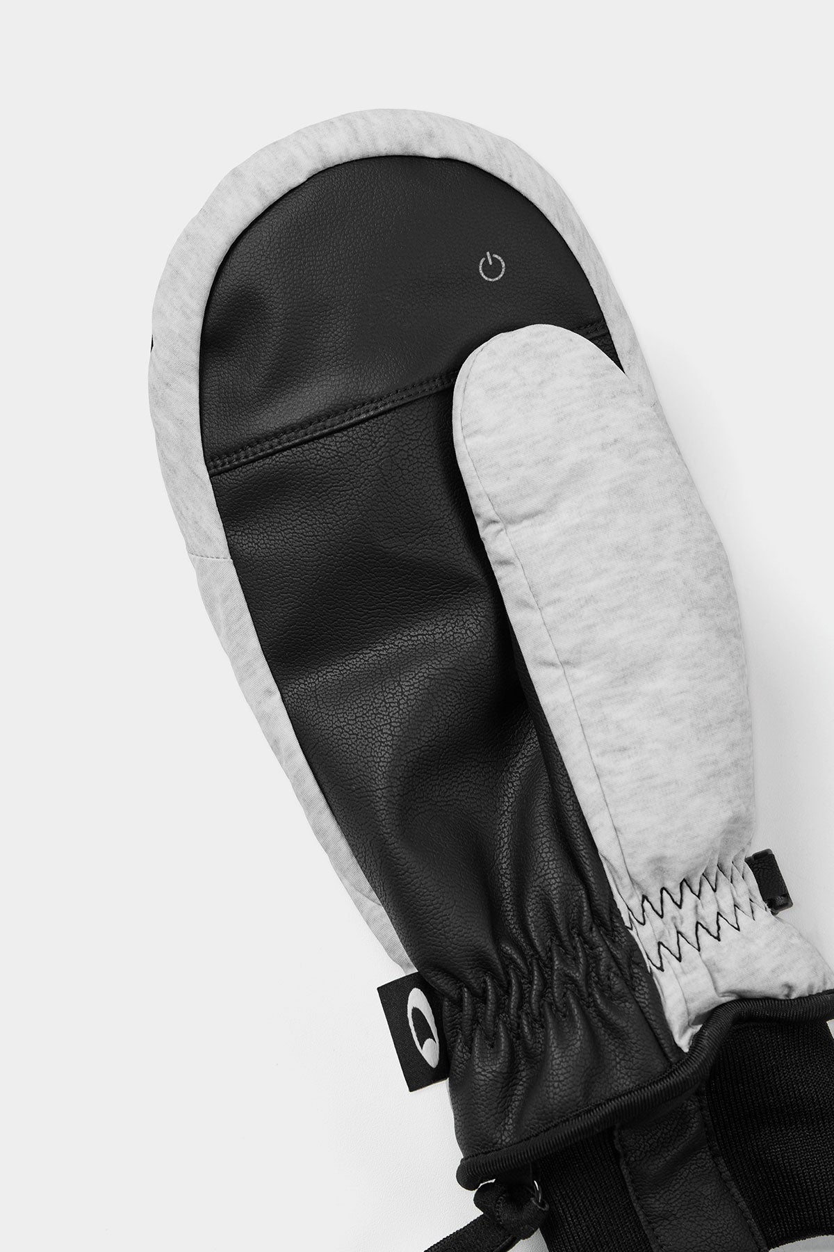 [CHAMPION x DIMITO] STITCHED LINE MITTEN SILVER GREY (Available date : 26.10.12)