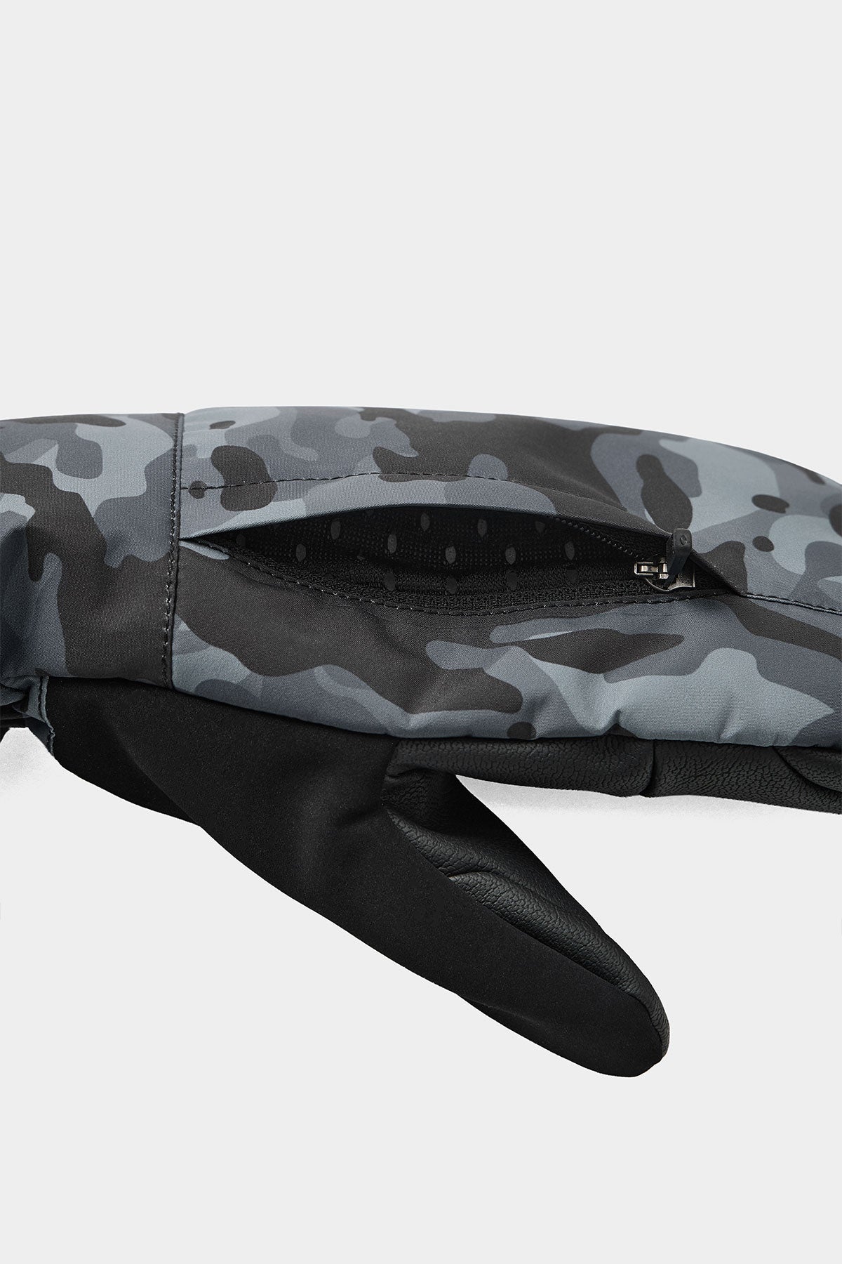 AIR VENT MITTEN BLACK CAMO