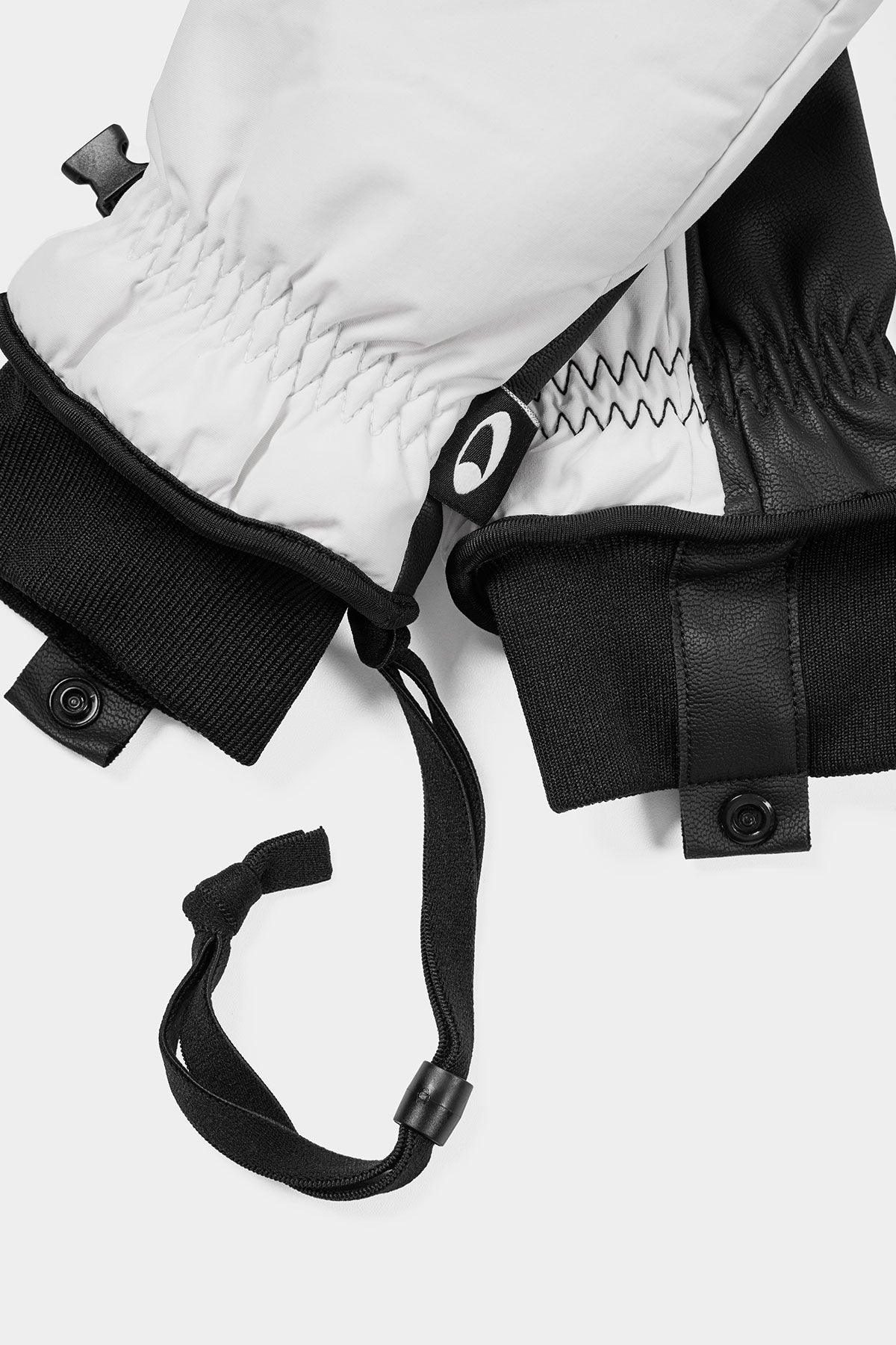 [CHAMPION x DIMITO] C-LOGO MITTEN WHITE (Available date : 26.10.12)