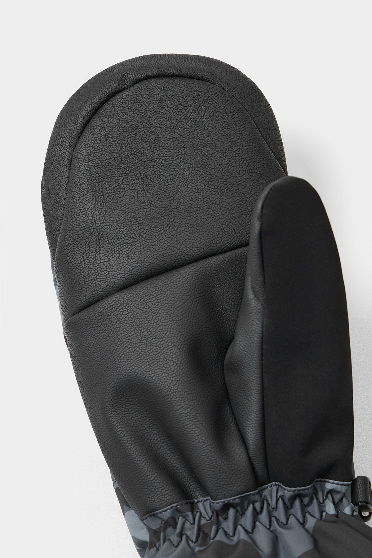 AIR VENT MITTEN BLACK CAMO
