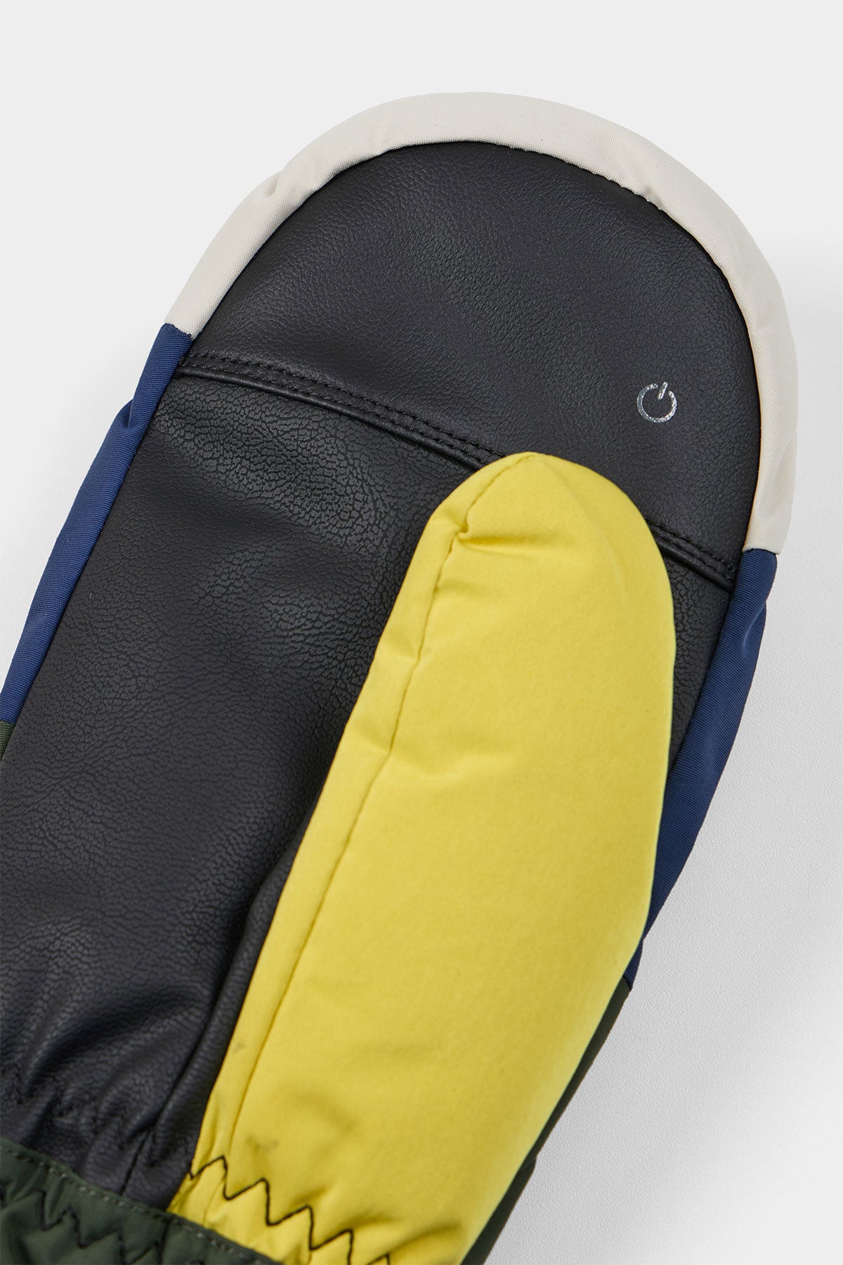 [CHAMPION x DIMITO] PATCHWORK EASY OPEN MITTEN COLOR MIX (Available date : 26.10.12)