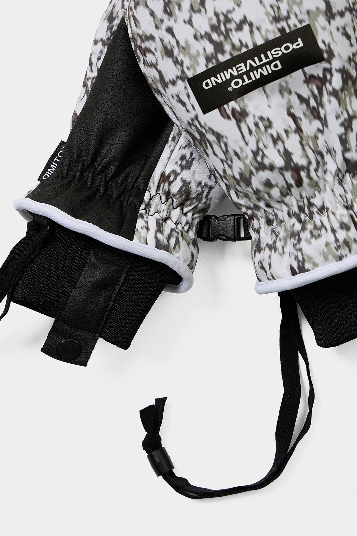 PATTERN MITTEN SNOW CAMO