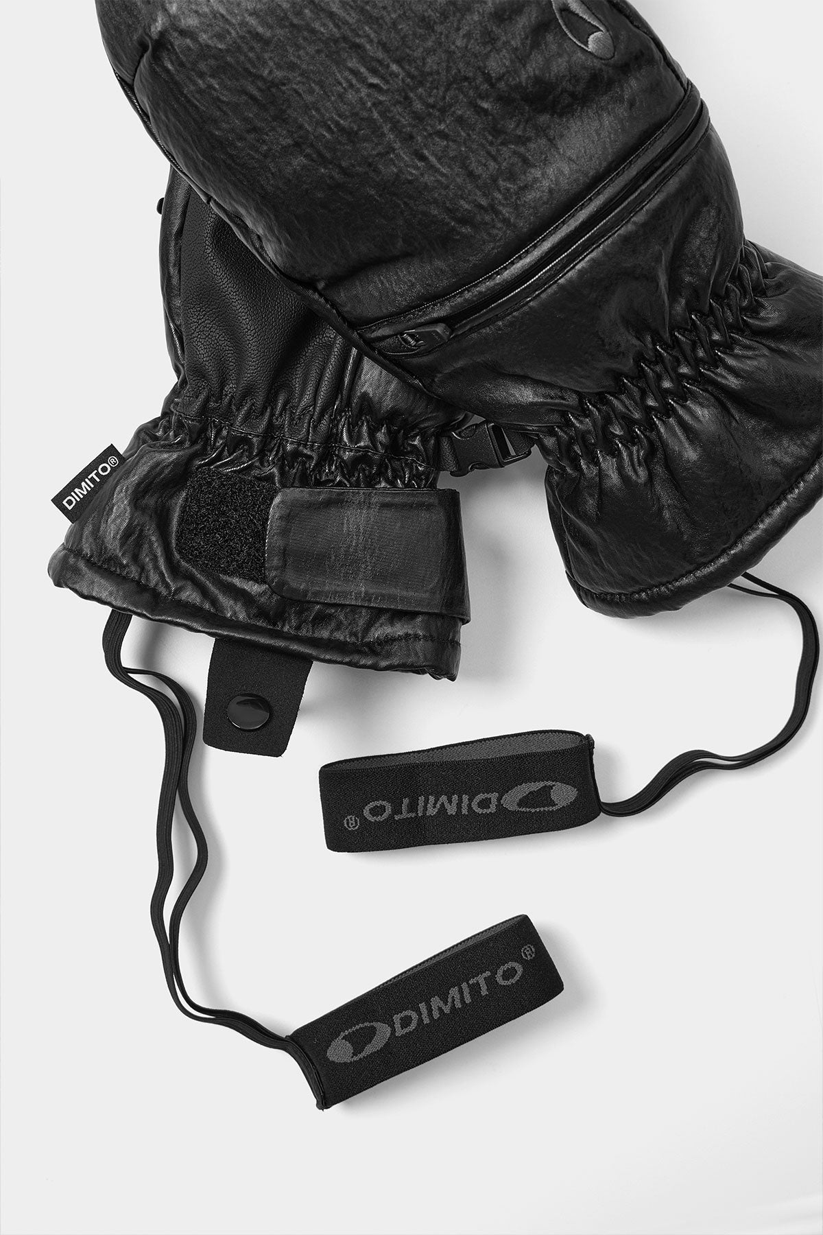26 EASY OPEN MITTEN COATED BLACK
