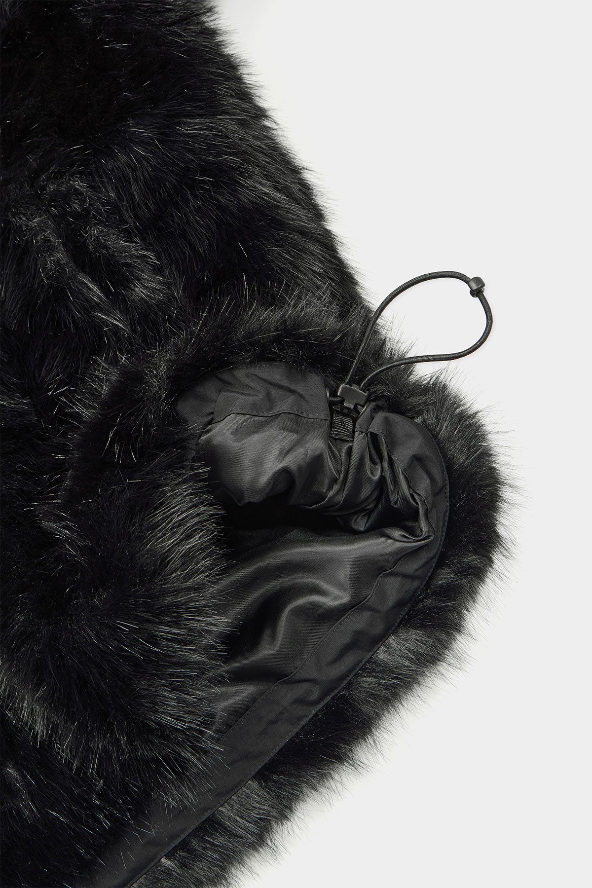 FAUX FUR HD JACKET BLACK BEAR (Delivery start : 26.09.09)
