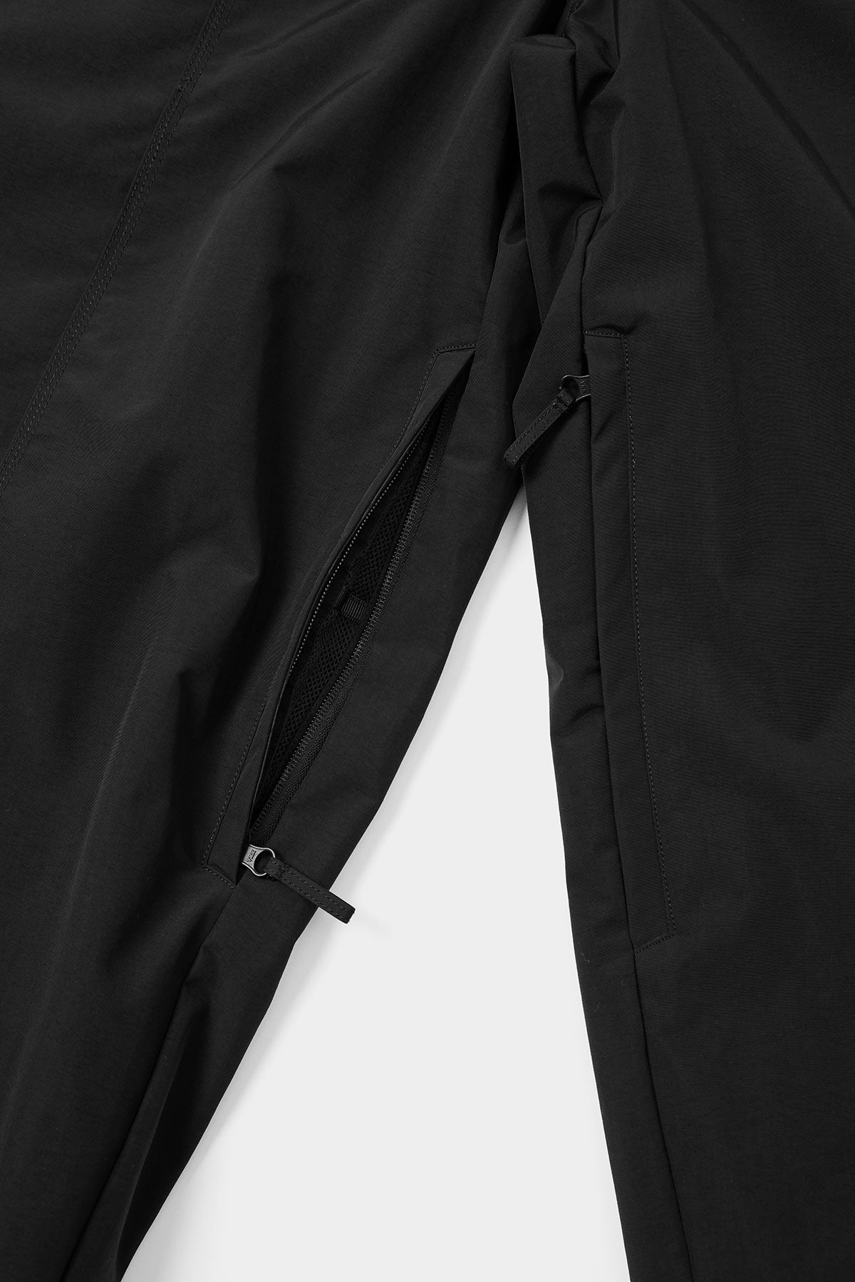 STAFF LINE PANTS (WIDE FIT LV.2) BLACK