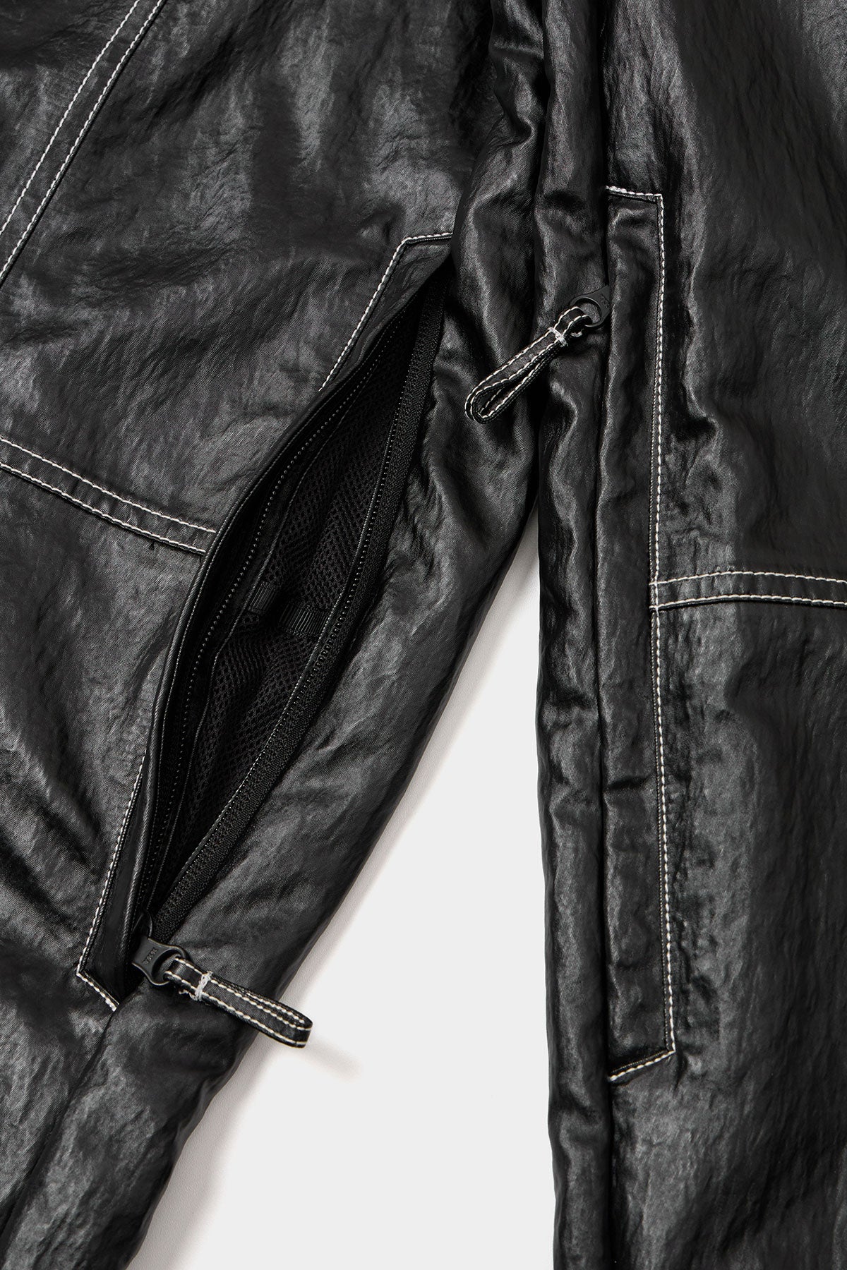COATED DOUBLE KNEE PANTS (WIDE FIT LV.2) BLACK (Delivery start : 26.09.09)