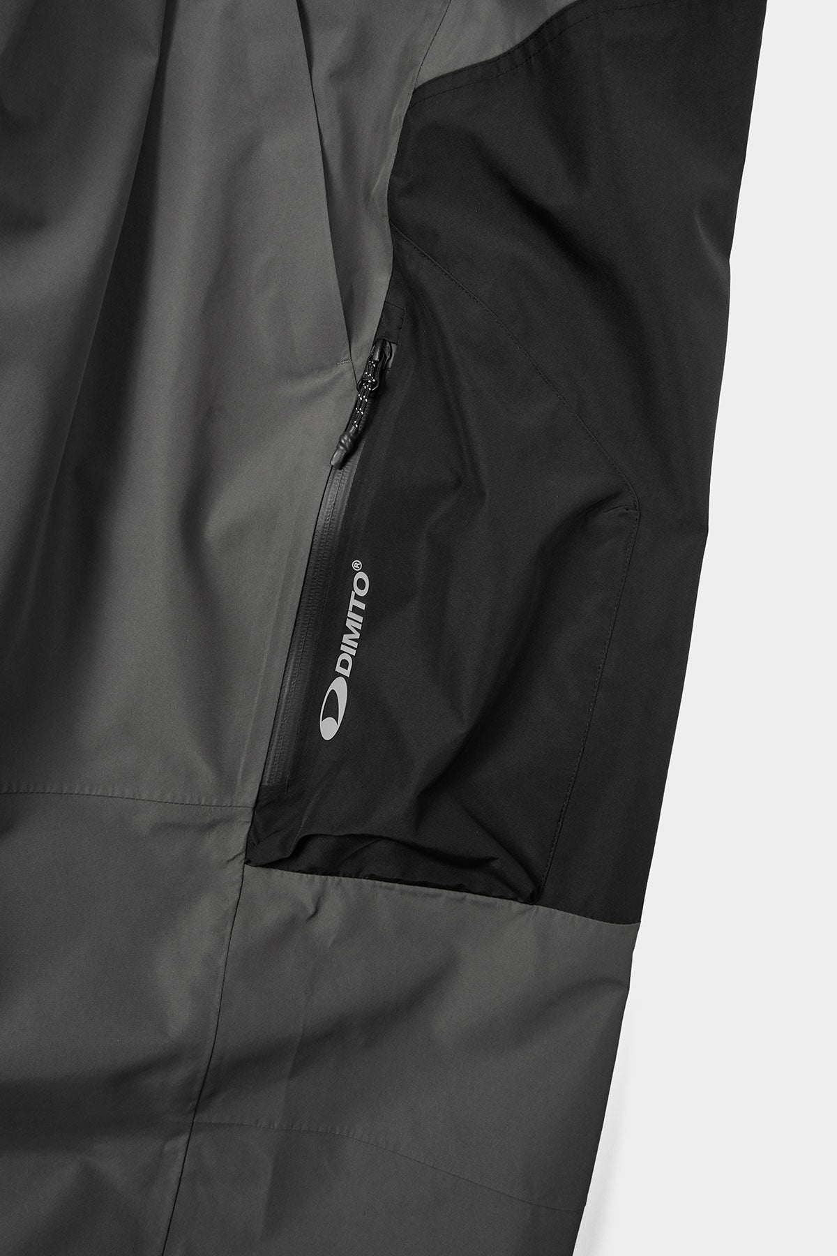 BARRIER WIDE PANTS (WIDE FIT LV.2) CHARCOAL