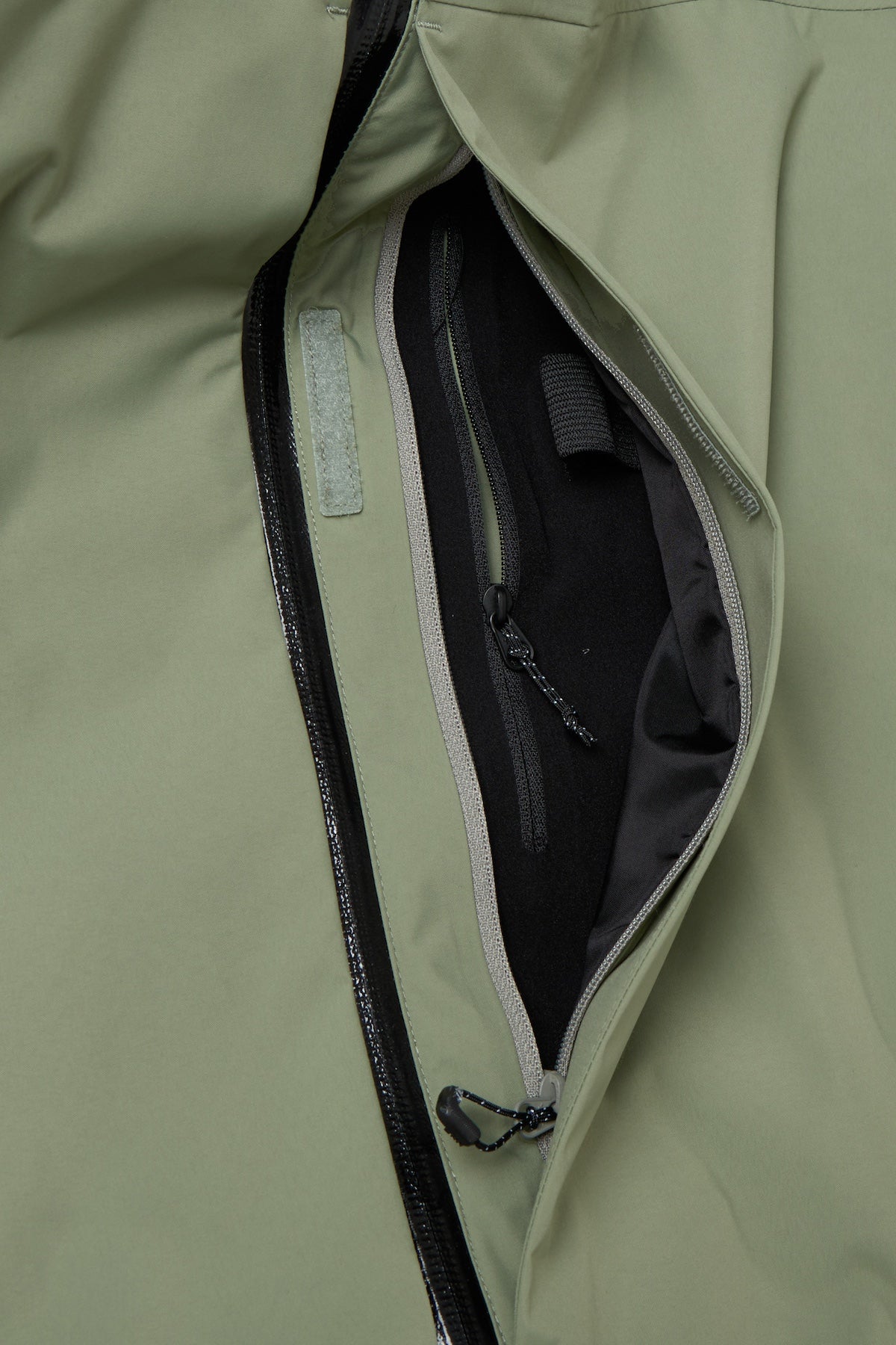 25 VTX STORAGE 2L JACKET BLACK