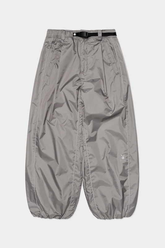 [PLAYBOY x DIMITO] PIPING BANDED PANTS (WIDE FIT LV.2) CONCRETE GREY