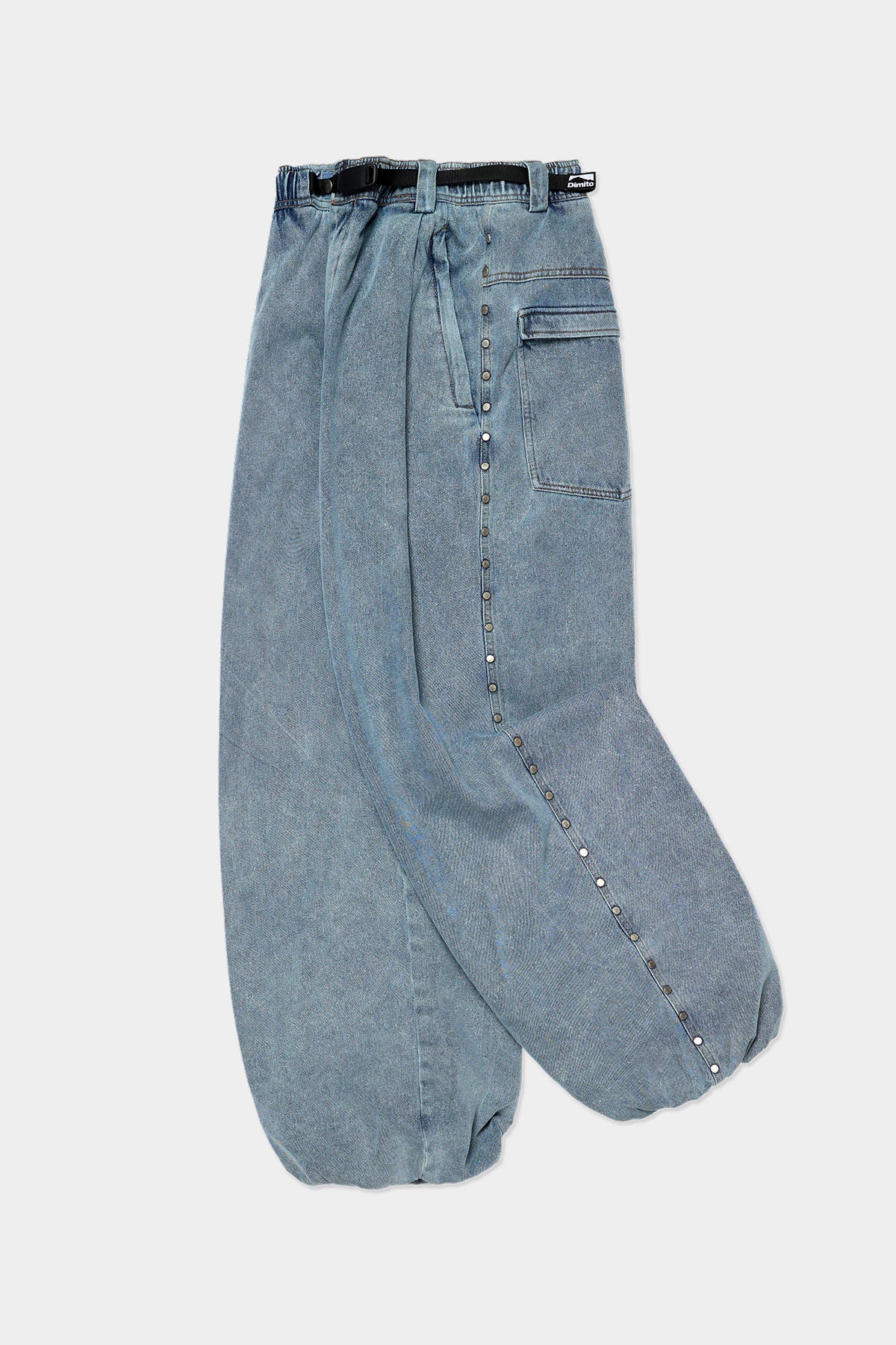 [PLAYBOY x DIMITO] STUD LINE OG DENIM PANTS (WIDE FIT LV.2) WASHED LIGHT BLUE