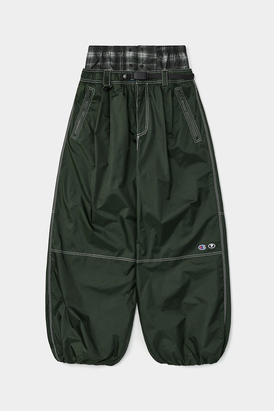 [CHAMPION x DIMITO] STITCH BANDED PANTS (WIDE FIT LV.2) DARK GREEN (Available date : 26.10.12)