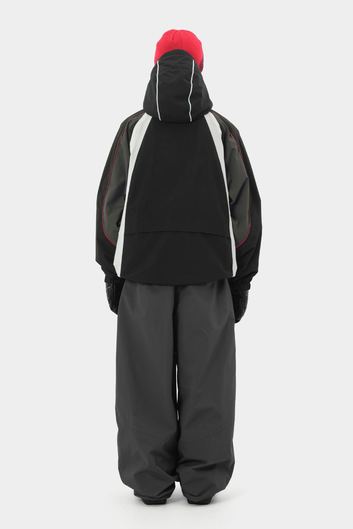 26 ATOM JACKET BLACK (Delivery start : 26.09.09)