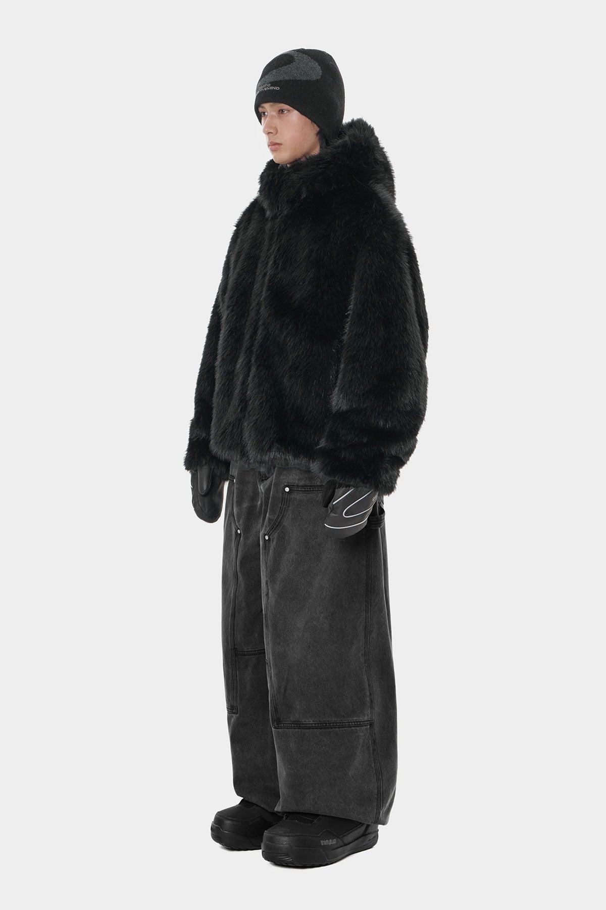 FAUX FUR HD JACKET BLACK BEAR (Delivery start : 26.09.09)