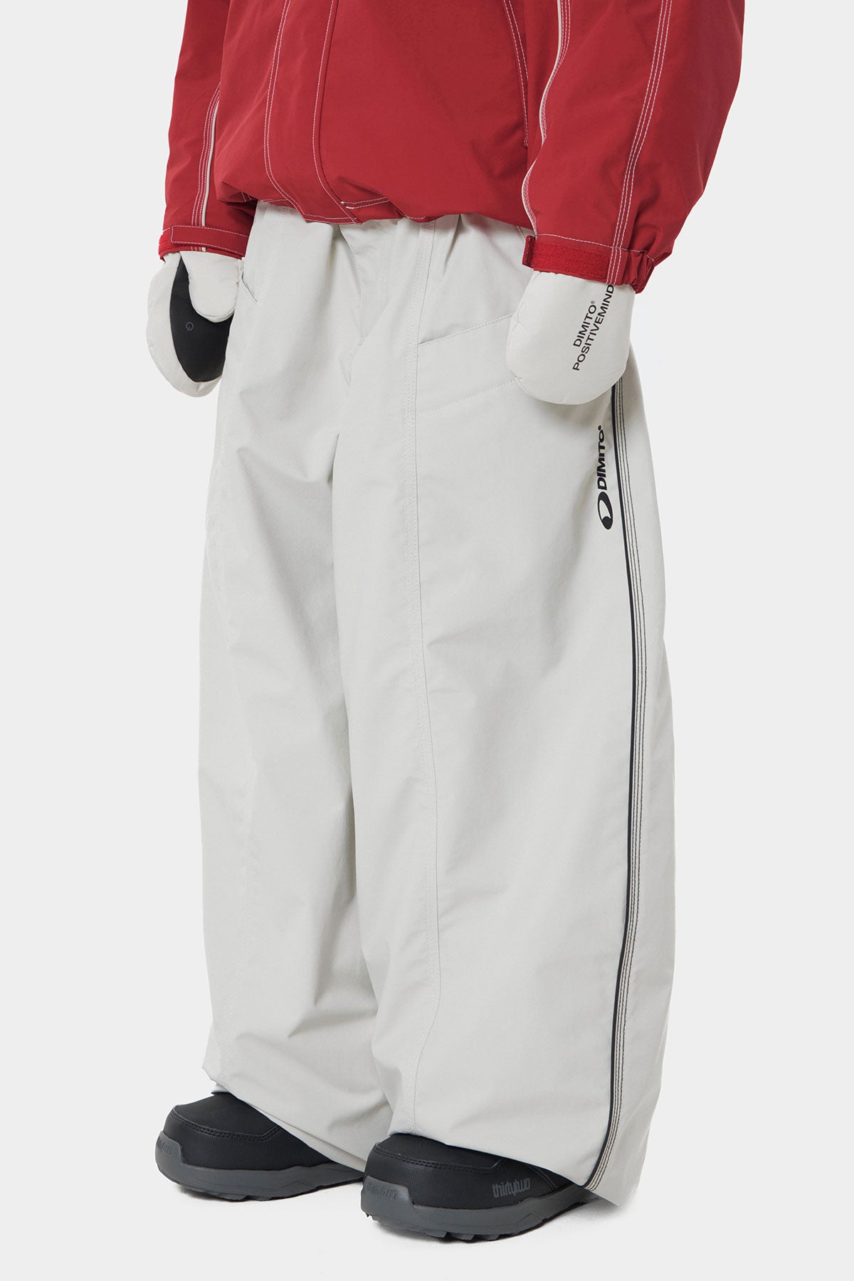 STAFF LINE PANTS (WIDE FIT LV.2) OFF WHITE